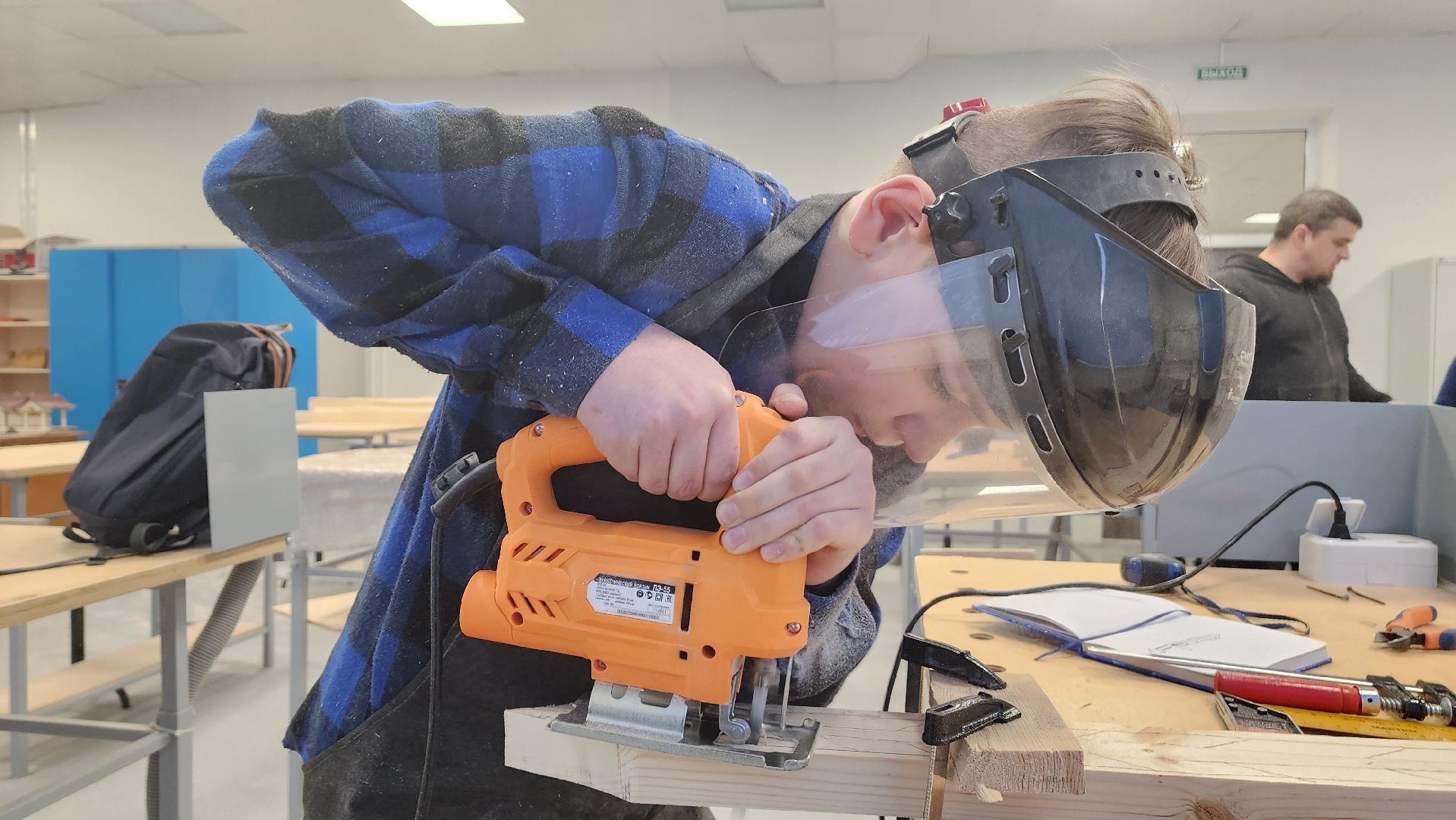 Подмосковье, Городской округ Пушкинский, Ивантеевка, Образование, ремесло, Столярное дело,