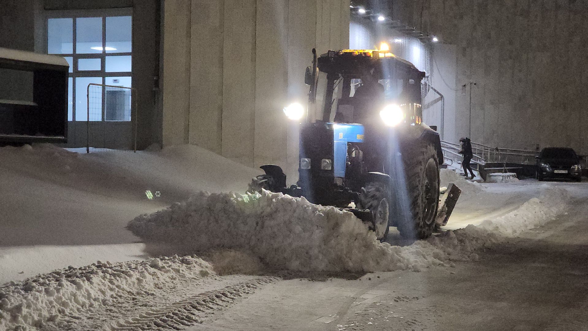 Снег, уборка снега, коммунальная техника, коммунальщики, рузский городской округ, руза, московская область, подмосковье,