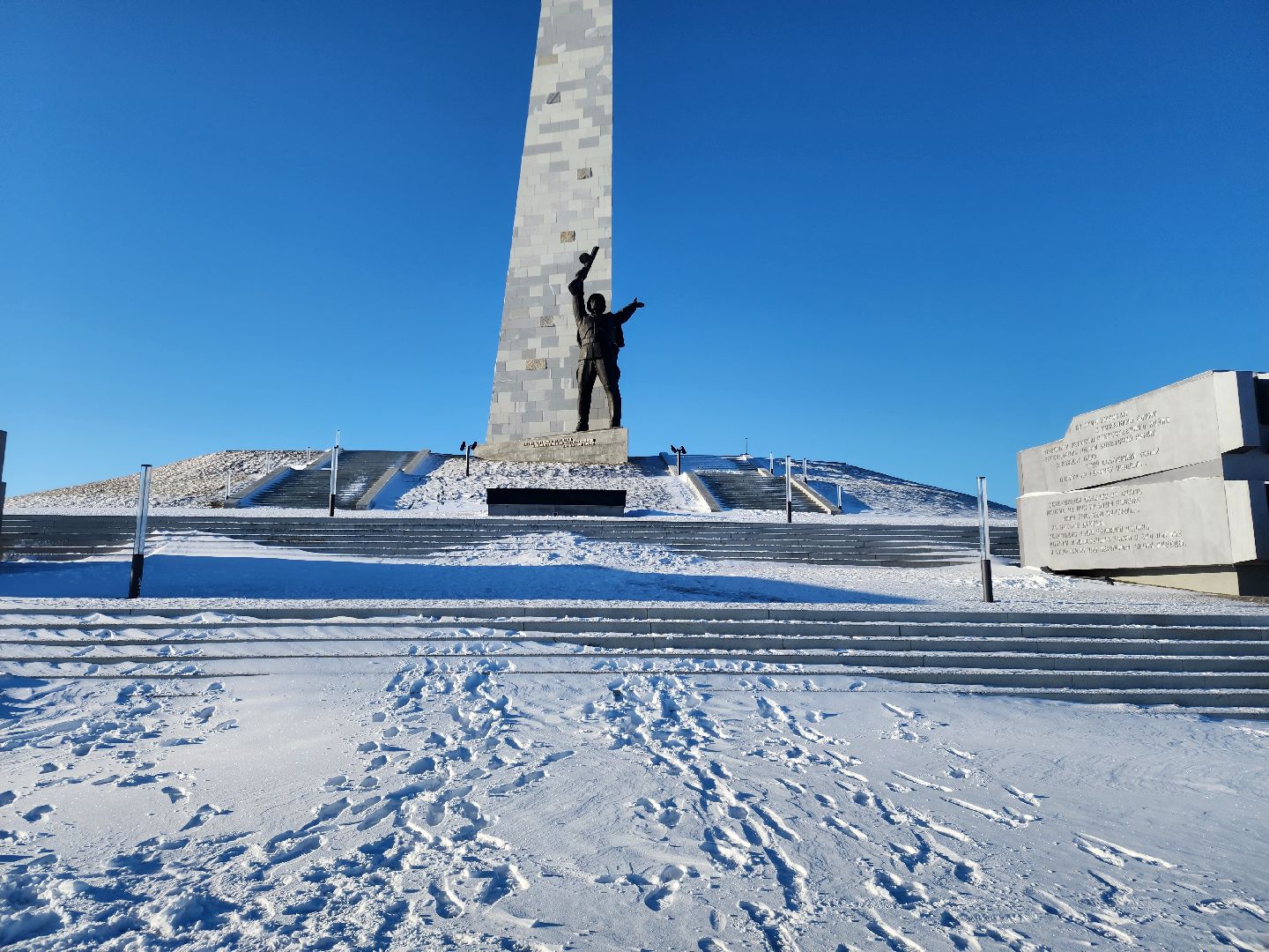 ДНР, Восстановление мемориалов, История,