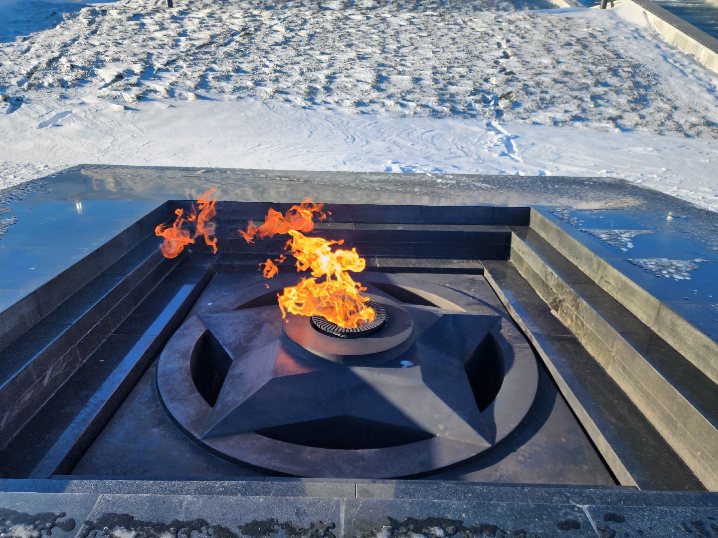 ДНР, Восстановление мемориалов, История,