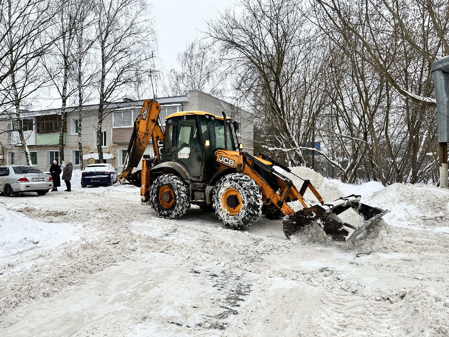 уборка дворов, жкх подмосковье, наро-фоминск,