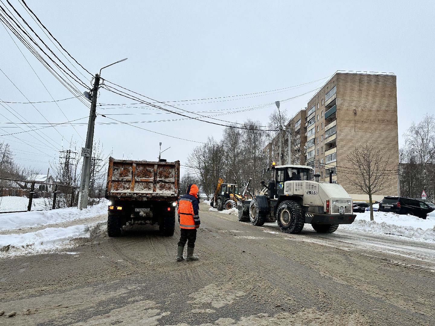 уборка дворов, жкх подмосковье, наро-фоминск,