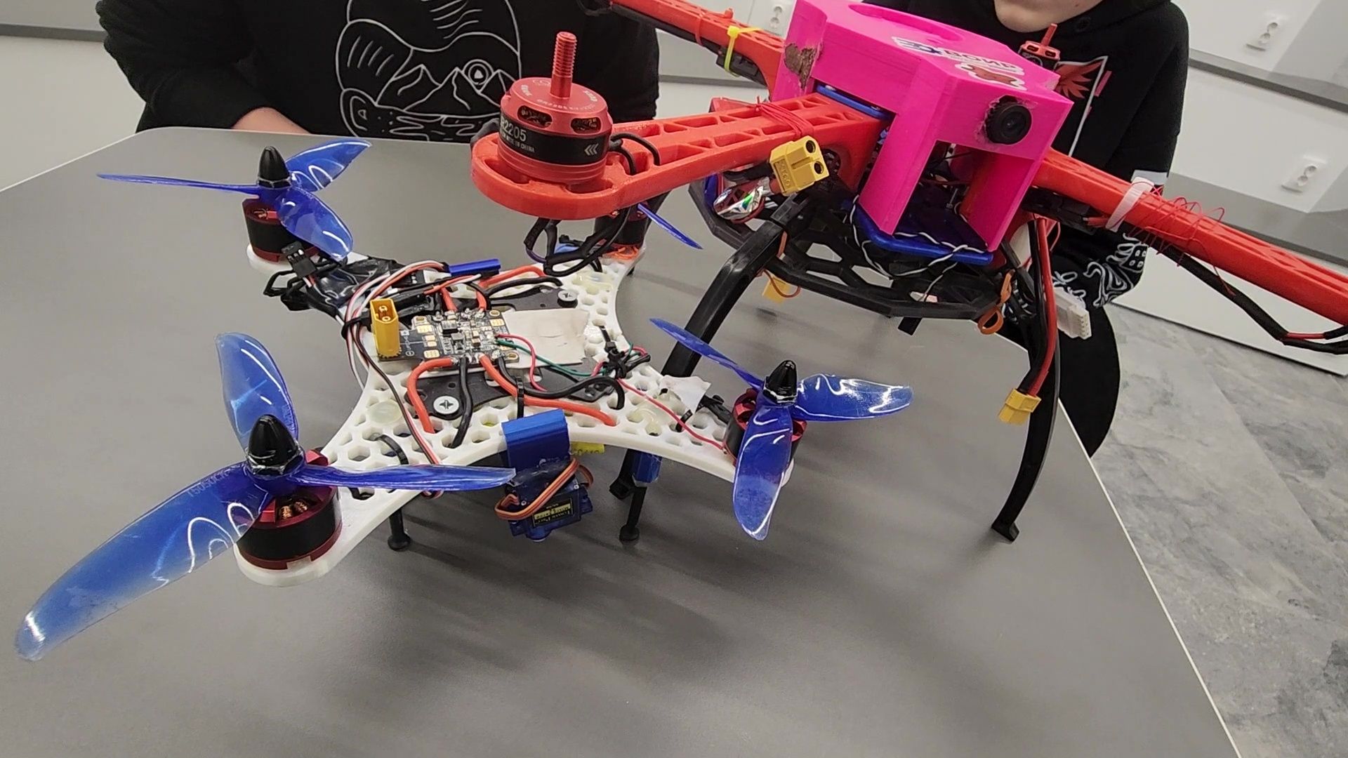 Реутов, Изобретариум, юные гении, дрон, видео с коптера, МЧС, спасение людей, распознавание лиц,