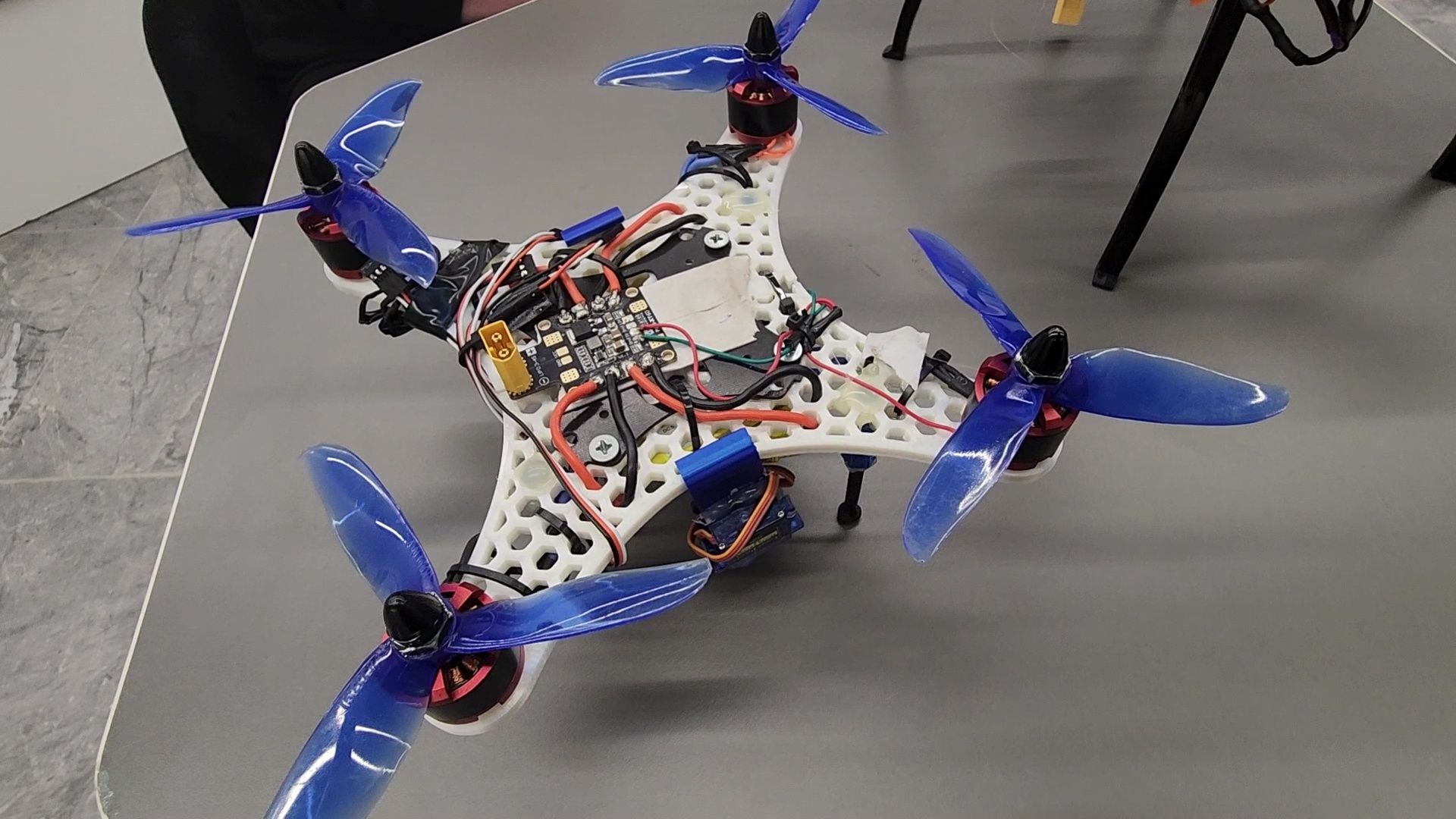 Реутов, Изобретариум, юные гении, дрон, видео с коптера, МЧС, спасение людей, распознавание лиц,