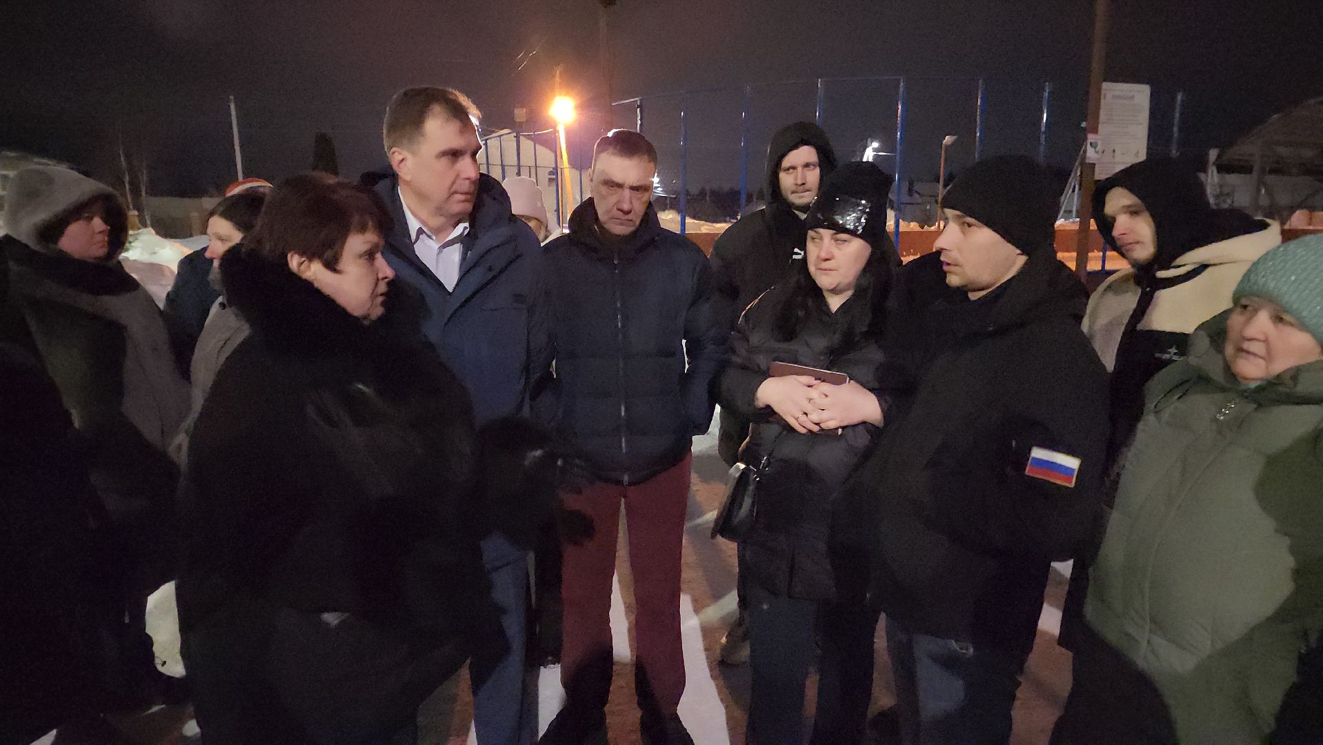 волоколамск, люди, каток, каток в парке, администрация, выездная администрация,