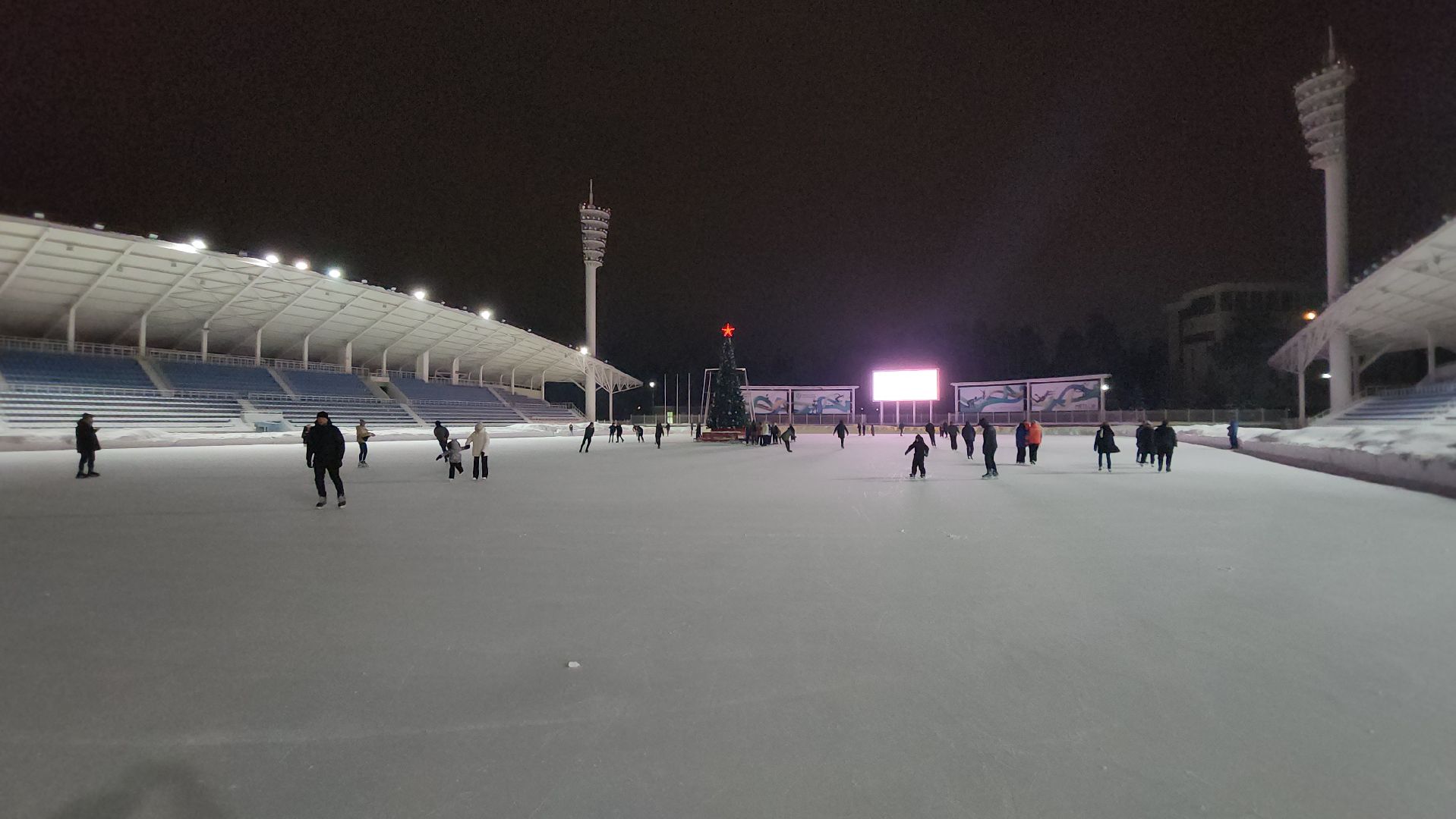 Спортивная студенческая ночь, День студента, Метеор, каток, коньки, волонтеры,