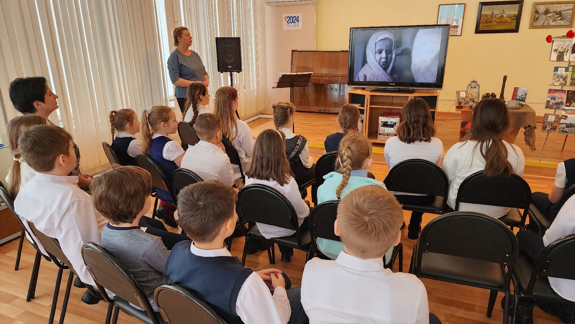 кашира, час мужества, блокада ленинграда, школьники, центральная библиотека, патриотическое воспитание, ВОВ,