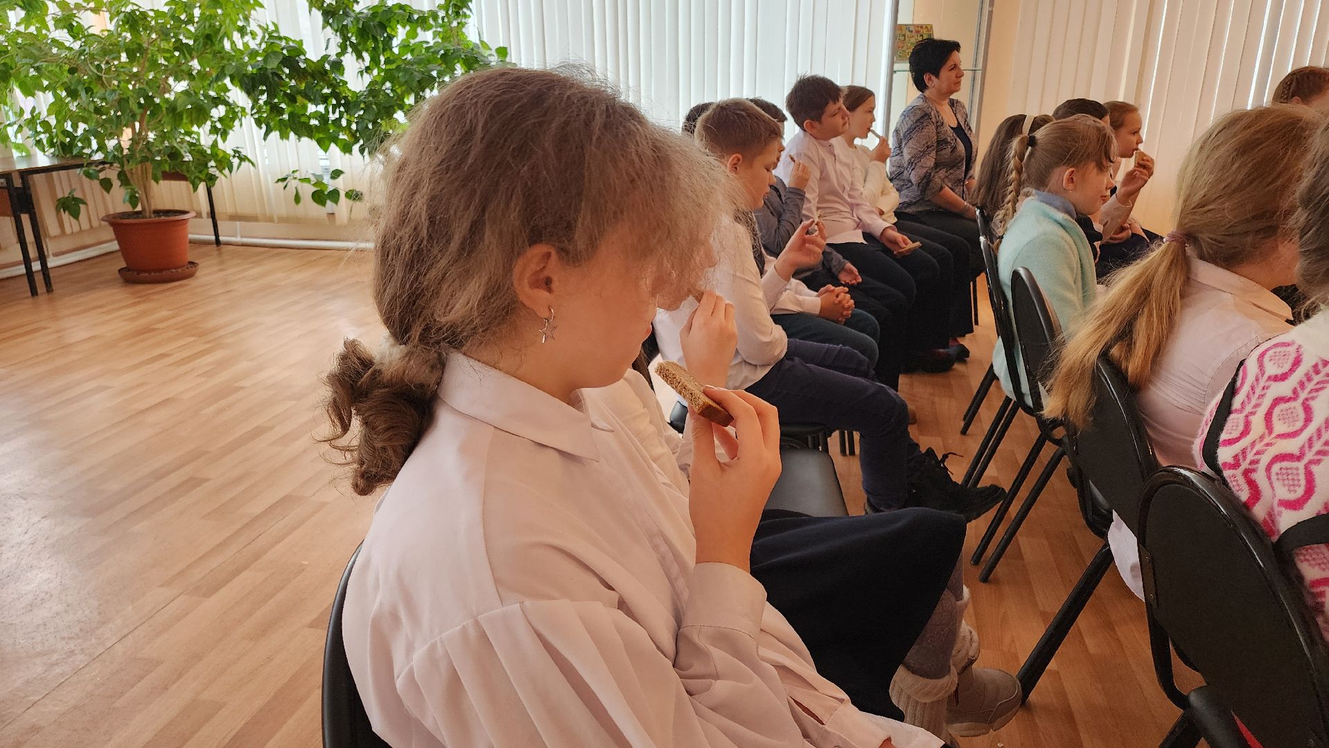 кашира, час мужества, блокада ленинграда, школьники, центральная библиотека, патриотическое воспитание, ВОВ,