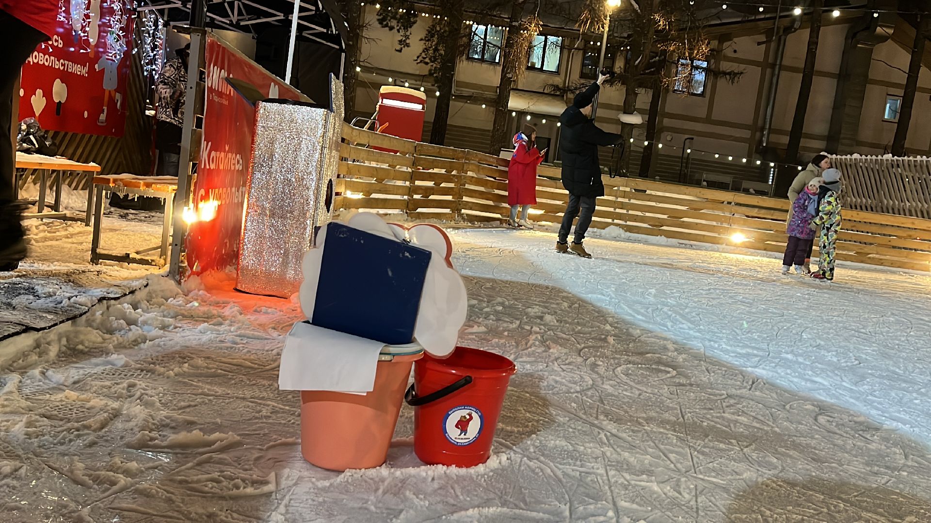 волонтерский центр, каток в парке, волонтерское движение, день студента,