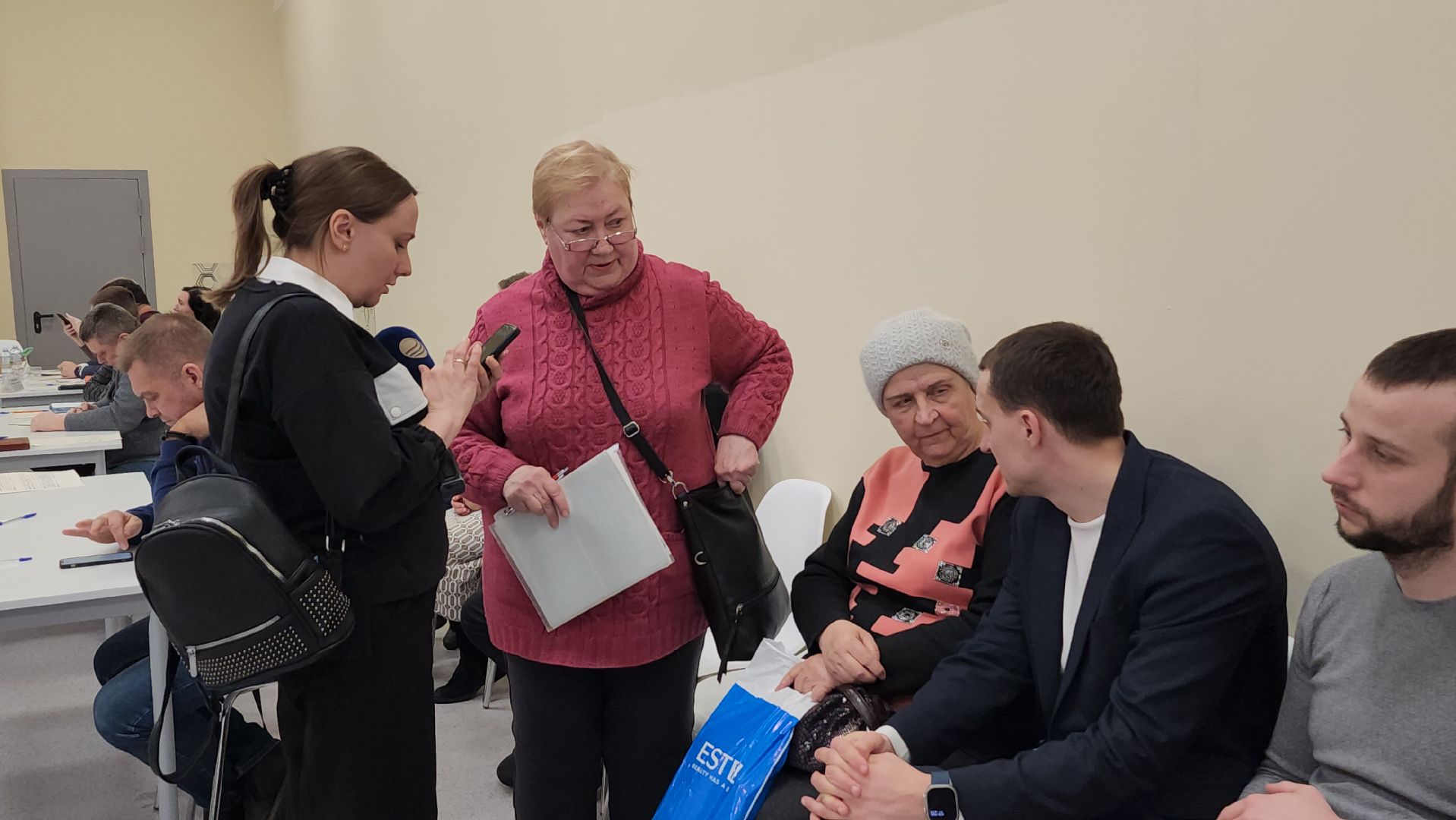 выездная администрация, серпухов, улица российская, парковки, жители,