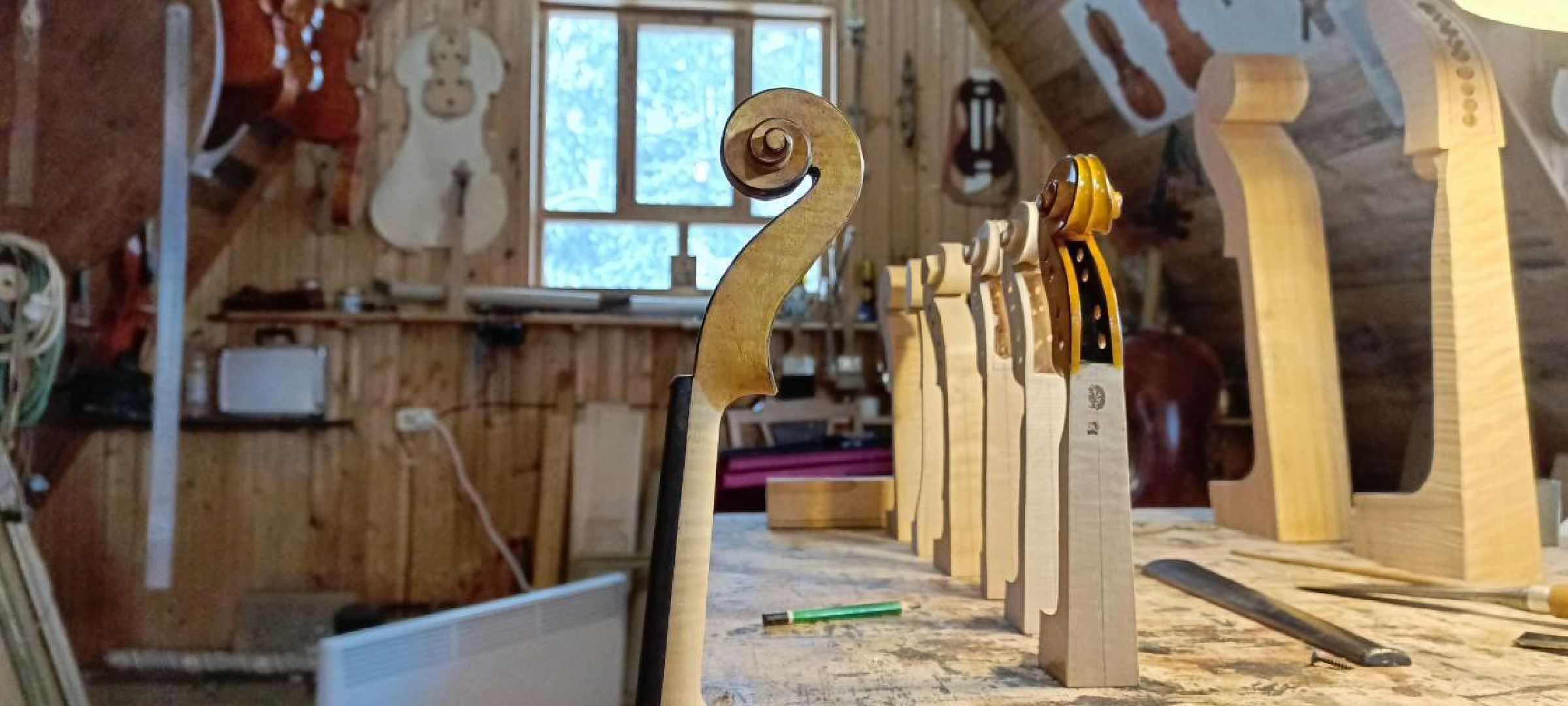 Дмитров, Деденево, Скрипичный мастер Андрей Зубенко,