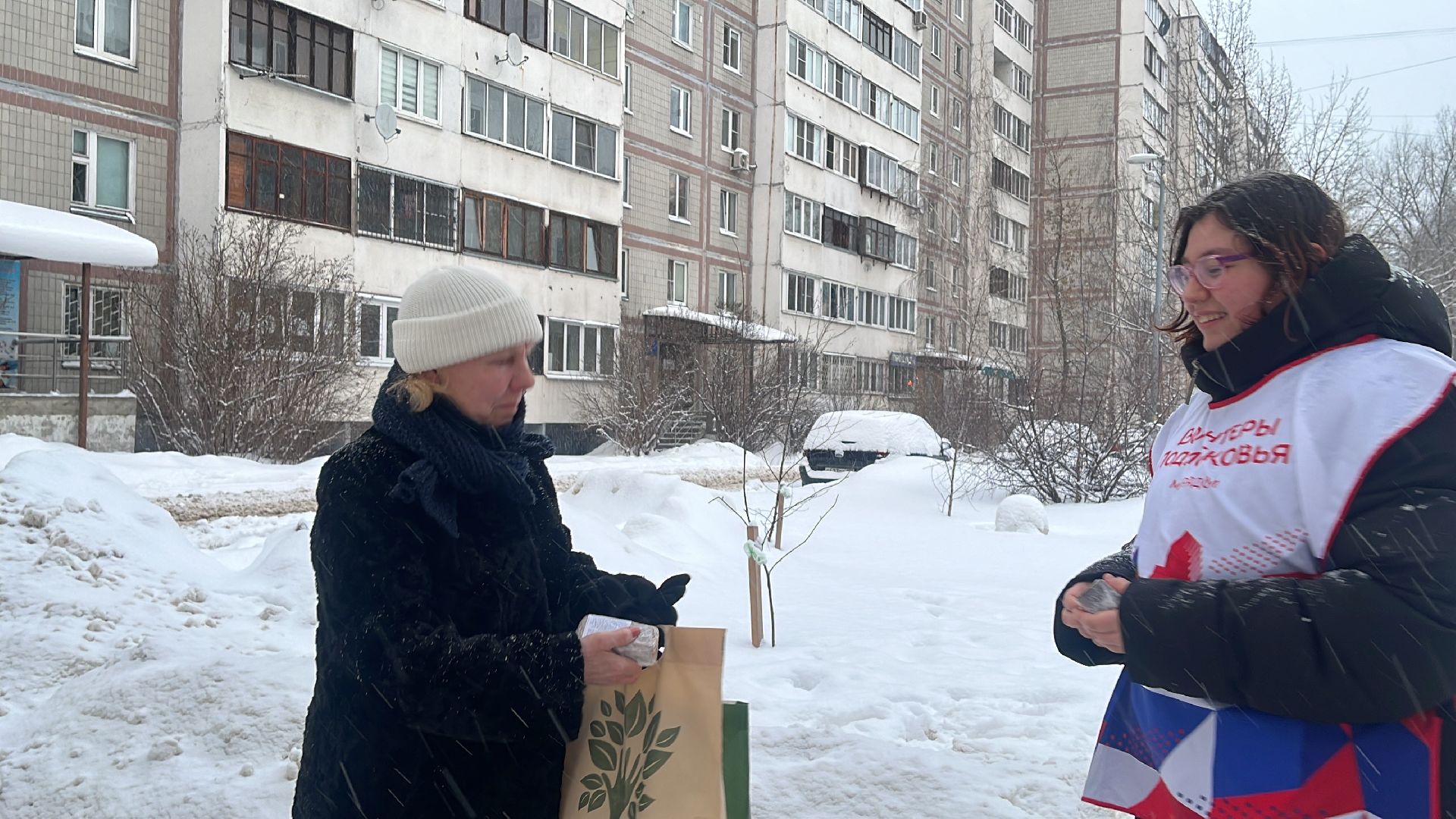 волонтер, волонтерское движение, блокада ленинграда, блокадный хлеб,