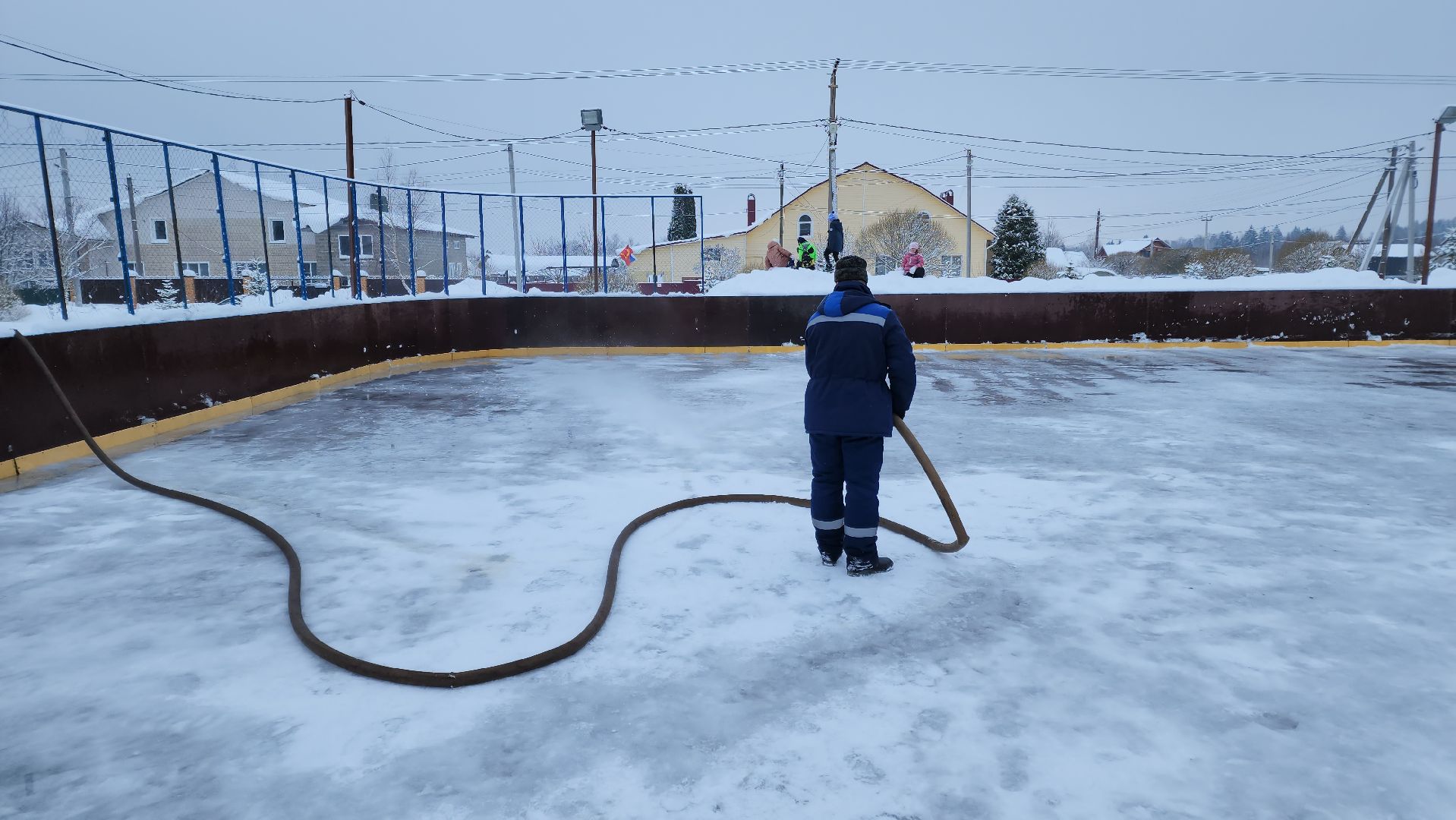 волоколамск, жкх, каток, деревня, зимней сезон, коньки,