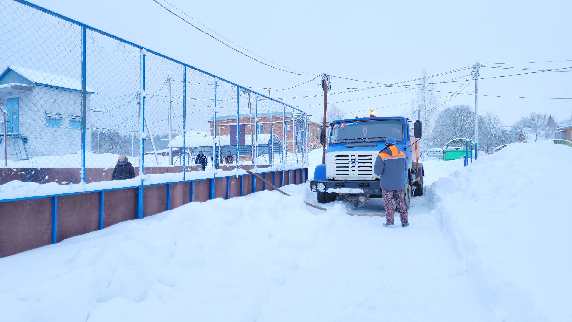 волоколамск, жкх, каток, деревня, зимней сезон, коньки,