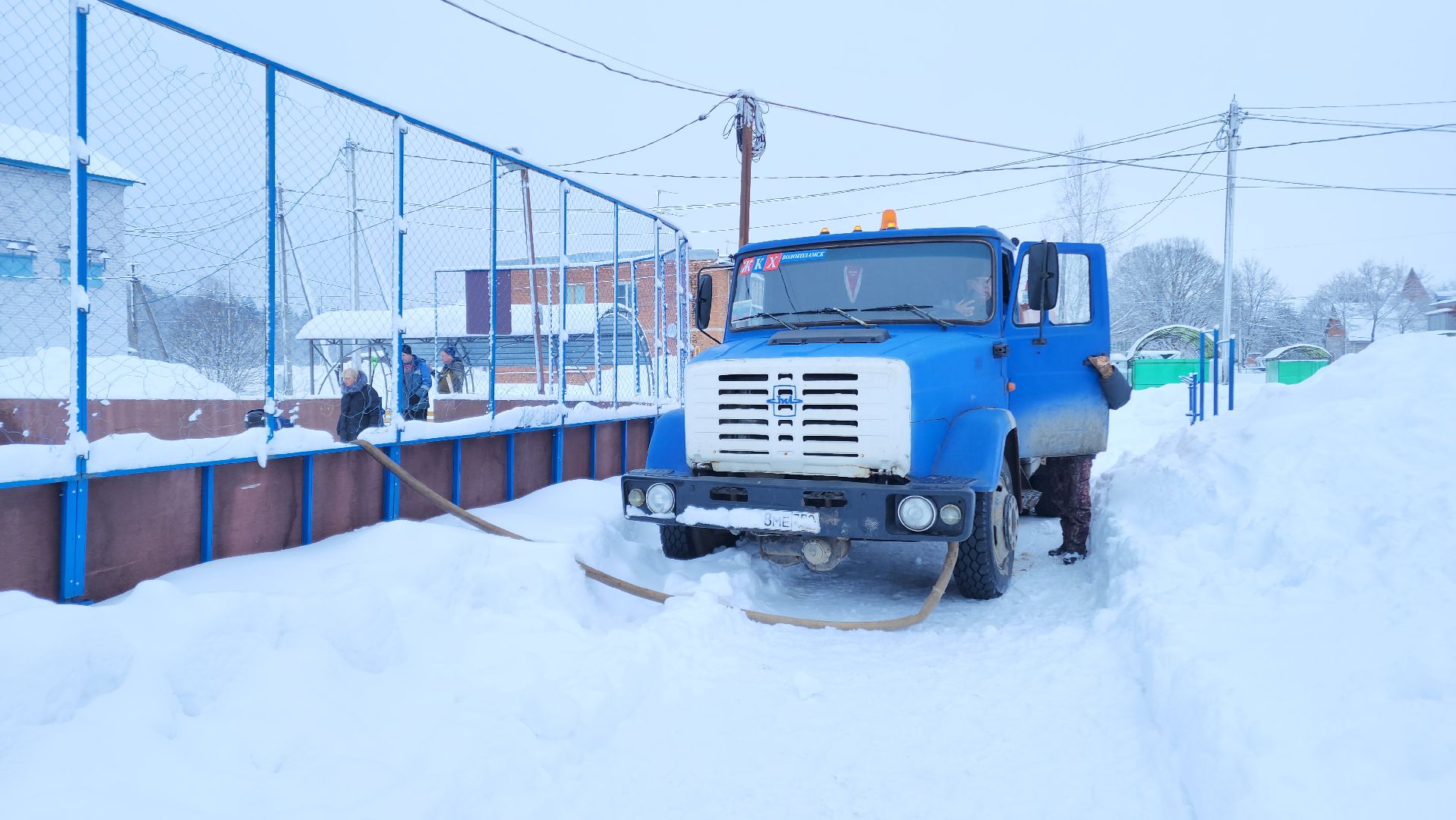 волоколамск, жкх, каток, деревня, зимней сезон, коньки,