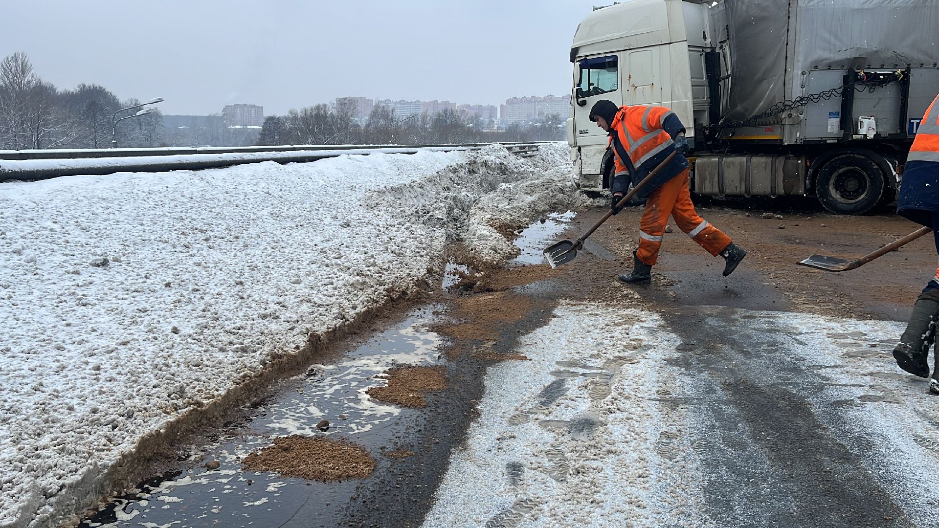 дтп, дорога, авария, шоссе энтузиастов, дорожные службы,