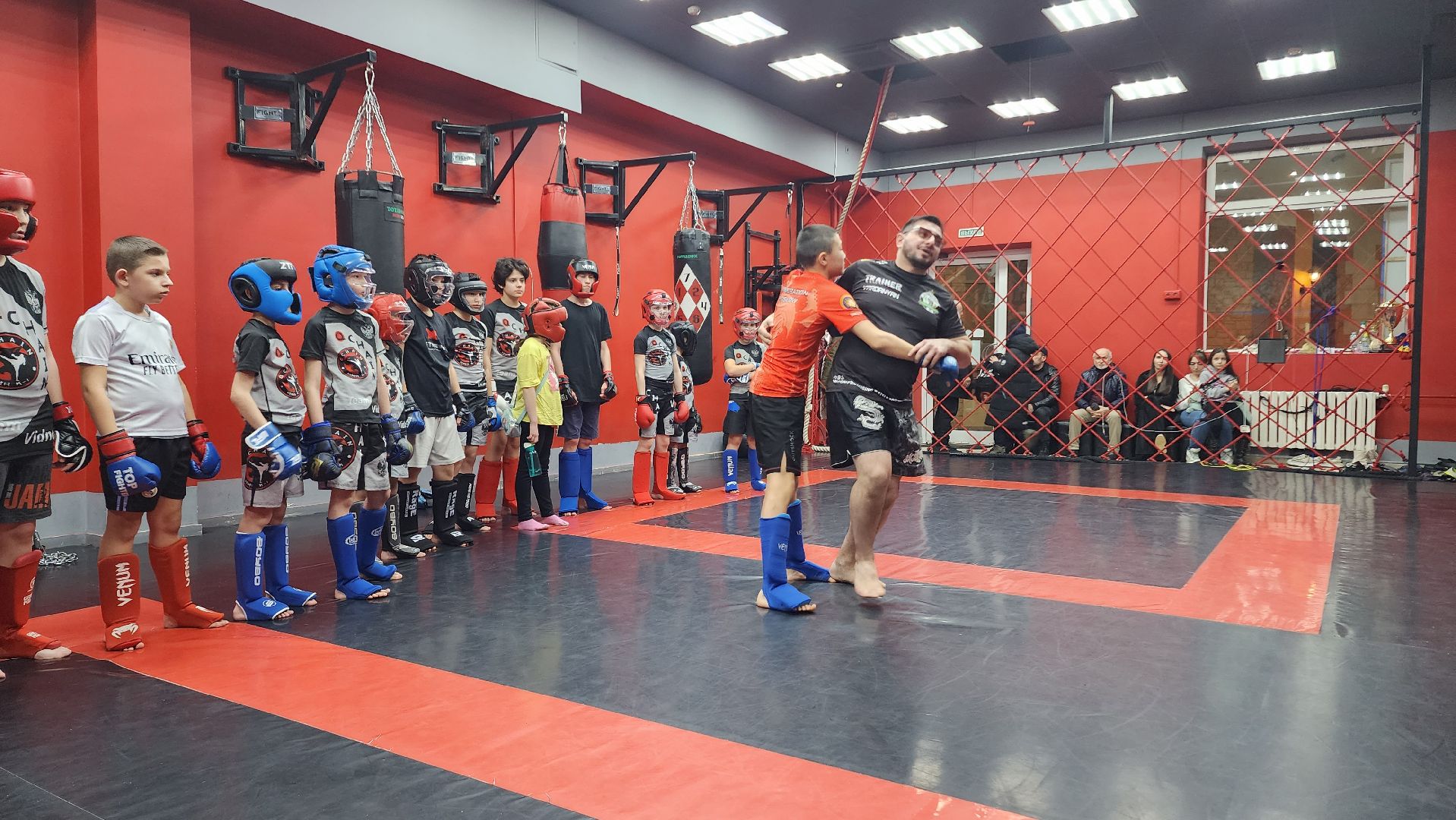 Артур Варданян, клуб единоборств, спортклуб QChain, Видное, Подмосковье, Единоборства, Федерация бокса,