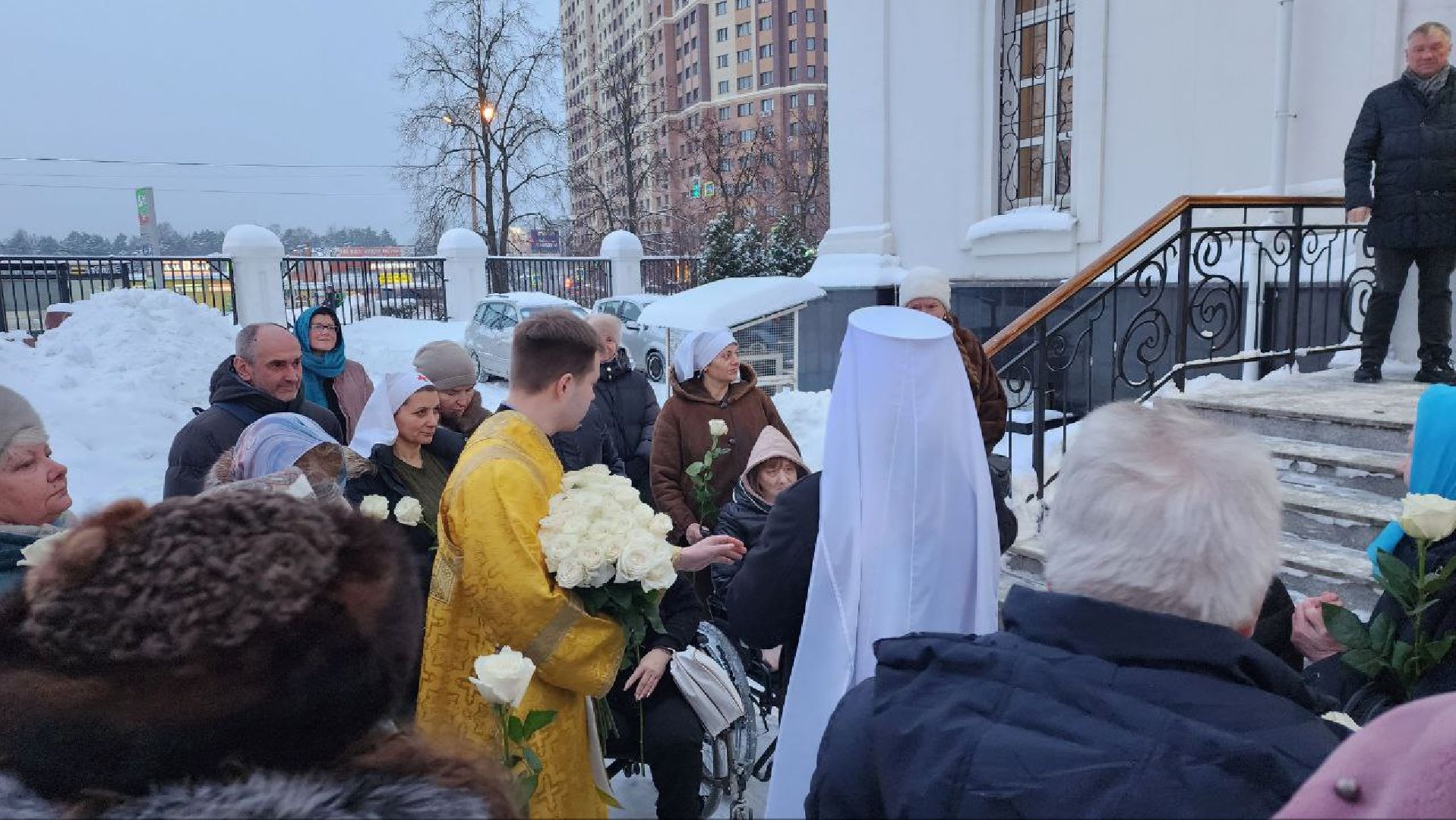 митрополит Крутицкий и Коломенский, Павел, храм Преображения, литургия, архиерей, Феодотьевская икона Божией Матери, аубакиров, Денисов,