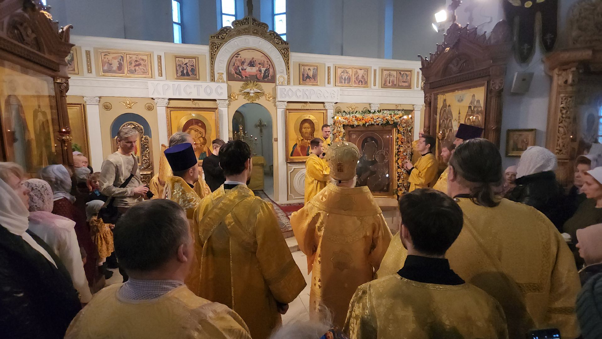 храм Преображения Господня, Феодотьевская икона Божией Матери, митрополит Крутицкий и Коломенский, митрополит Павел, архиерей, аубакиров, Денисов, Коржуев,