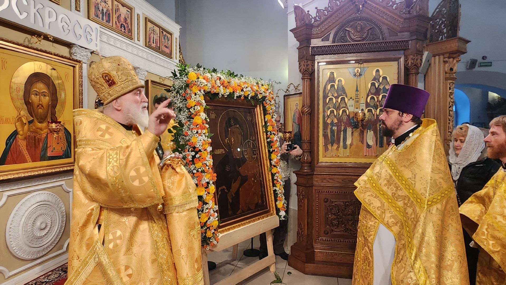 храм Преображения Господня, Феодотьевская икона Божией Матери, митрополит Крутицкий и Коломенский, митрополит Павел, архиерей, аубакиров, Денисов, Коржуев,