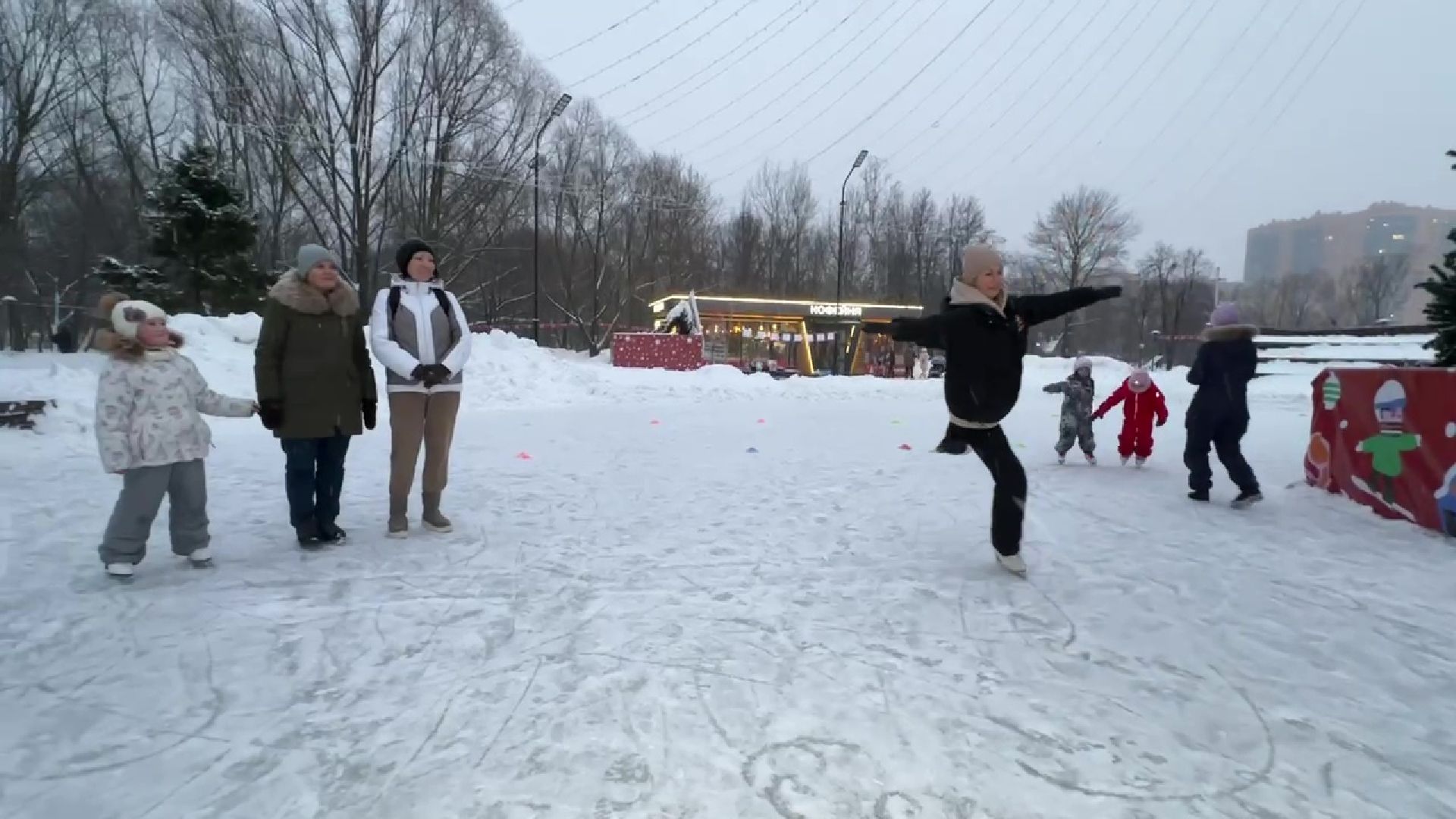 Реутов, парк, мастер-класс, хоккей, фигурное катание, коньки, клюшки,