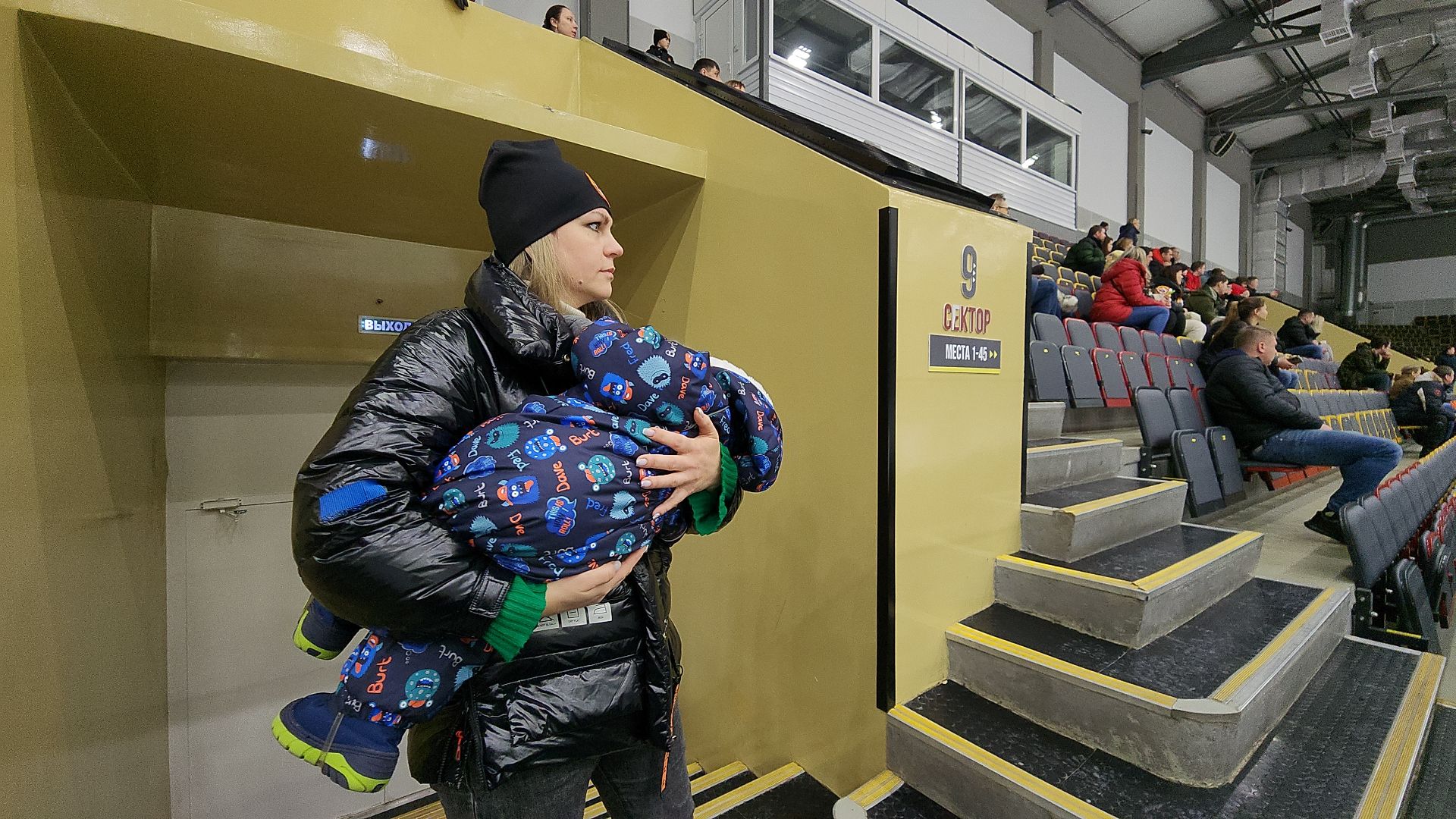 спорт, спорт подмосковья, первенство по хоккею, электросталь, электросталь спортивная, хоккей, хоккейная команда, хоккейный сезон, ледовая арена, ледовый дворец,