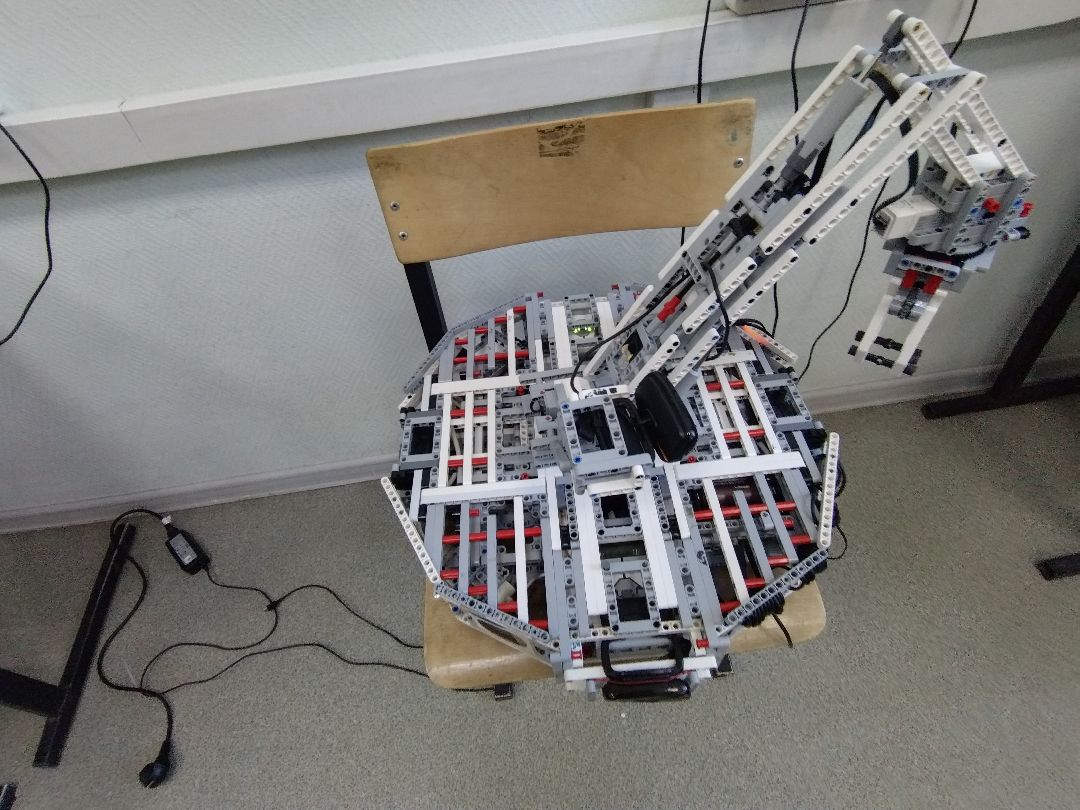 роботы, олимпиада, физика, Робофест, Мытищи