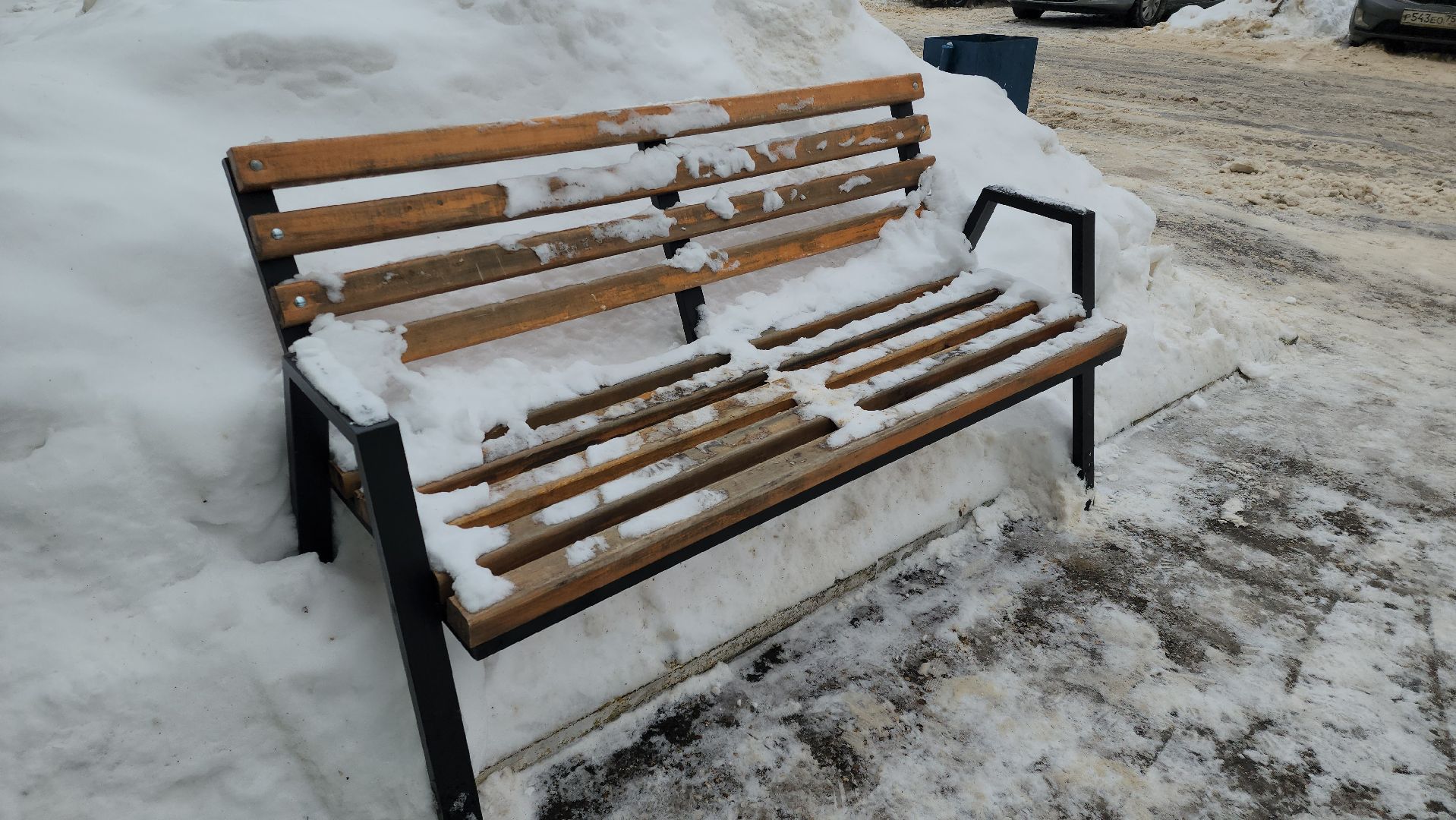 благоустойство, уборка дворов, уборка снега, коммунальная техника, коммунальщики, руза, рузский городской округ,