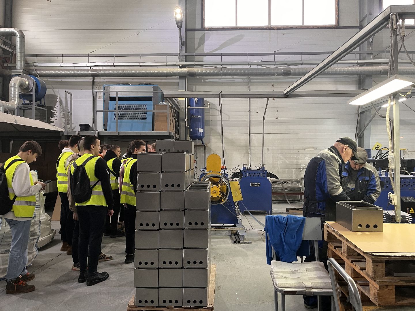 студенты, можайский техникум, завод, предприятие, экскурсии,