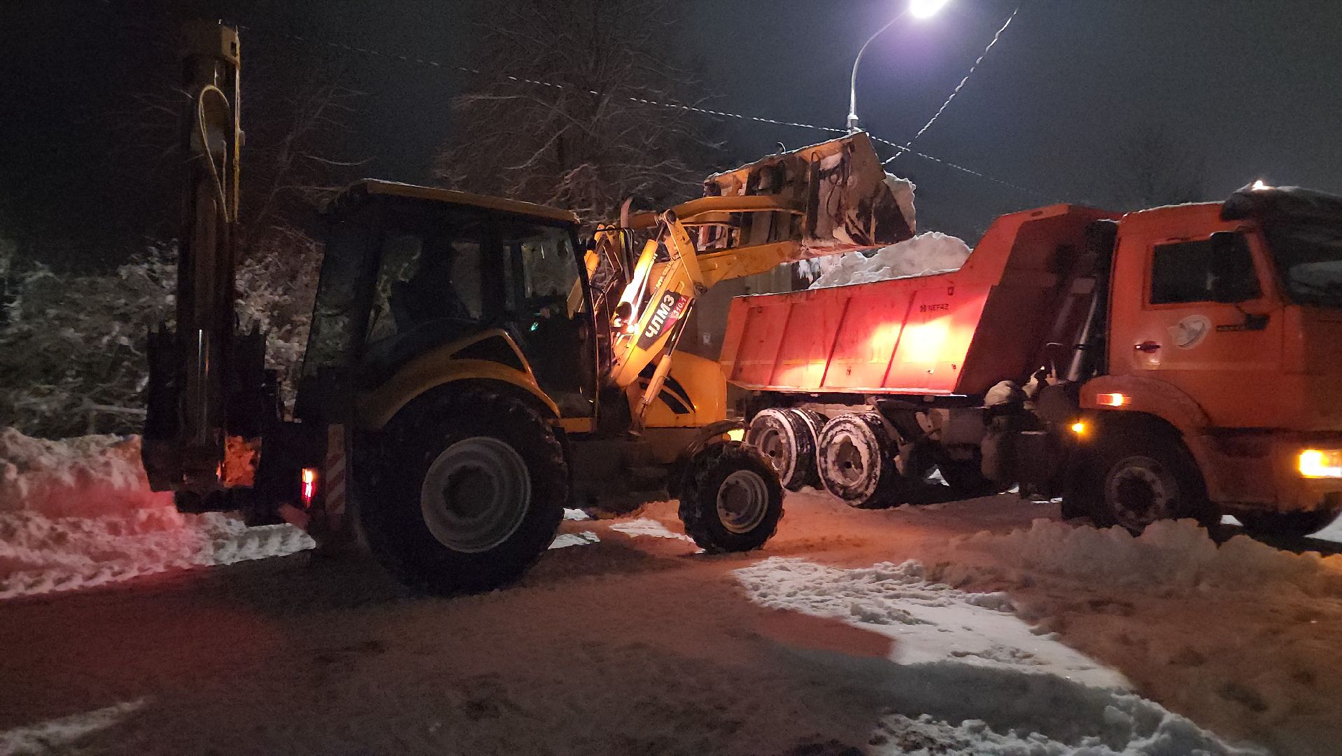 волоколамск, коммунальная техника, коммунальное хозяйство, коммунальные службы, коммунальщики, жкх, снег, снегоуборка, снегоуборочная техника,
