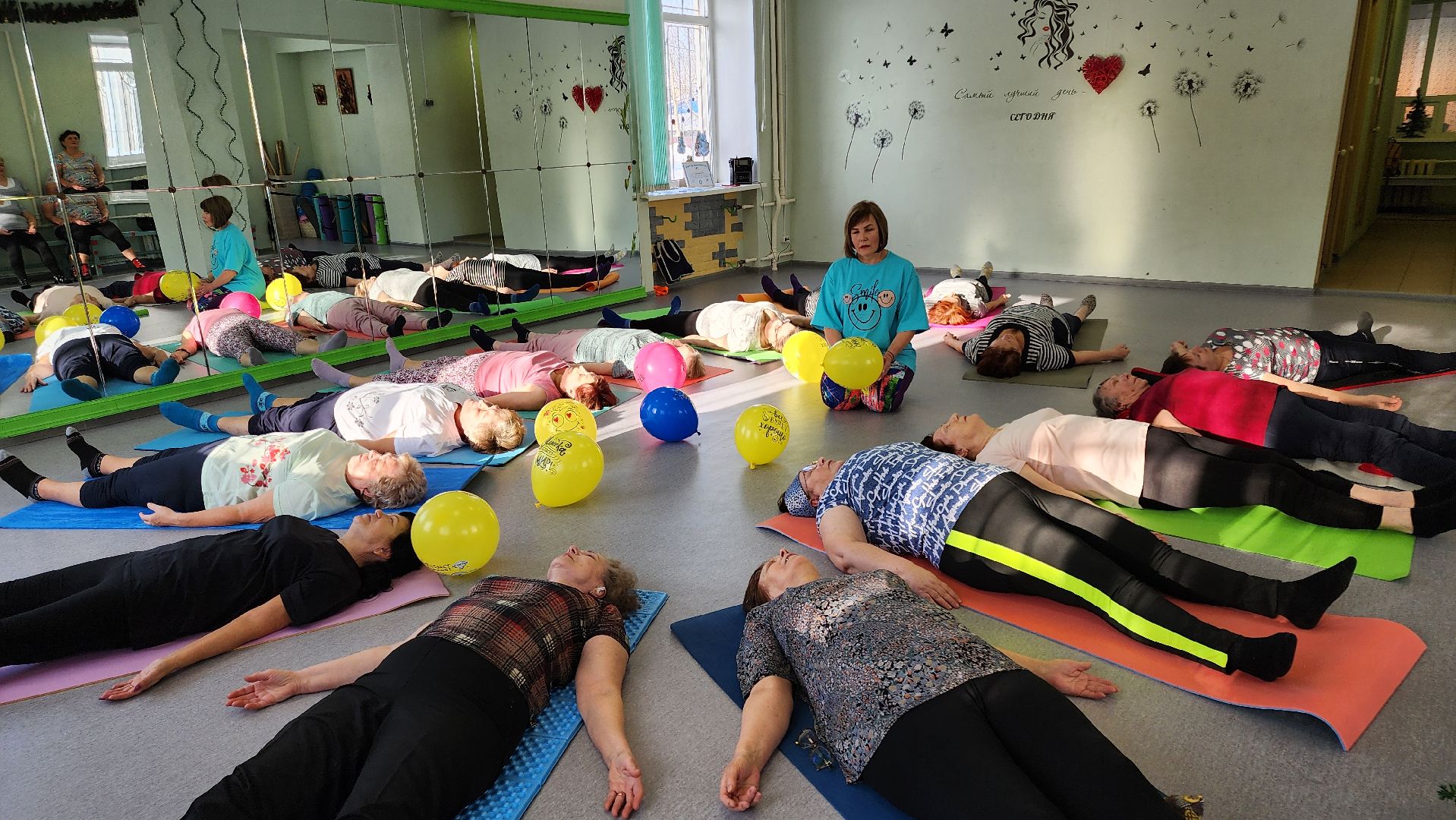 кашира, ожерелье, активное долголетие, йога смеха, зож, релаксация, групповые занятия,