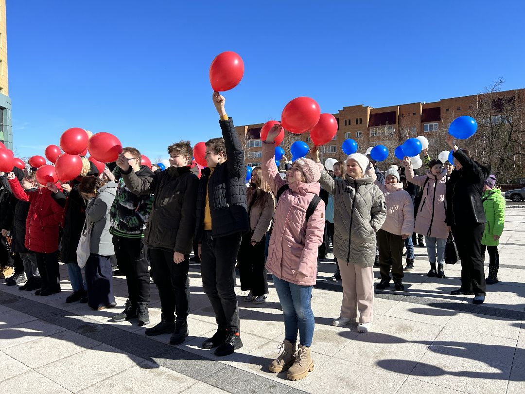 Патриотическая акция, волонтеры, Крым