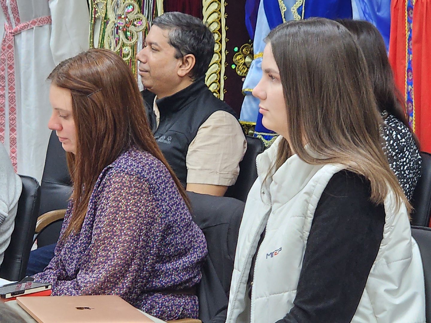 Народы, Национальности, круглый стол, Дубна,