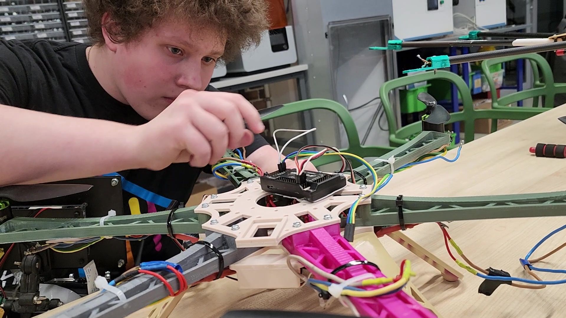 Реутов, изообретариум, дети, изобретения, образование, видео с коптера, поиск людей,