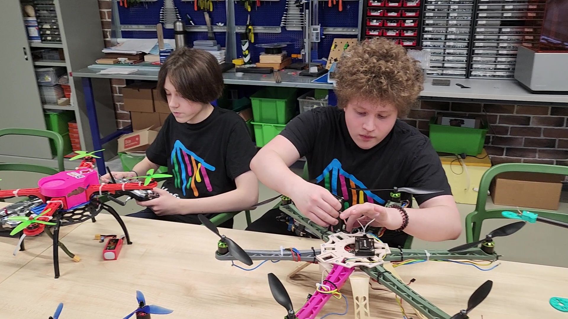 Реутов, изообретариум, дети, изобретения, образование, видео с коптера, поиск людей,