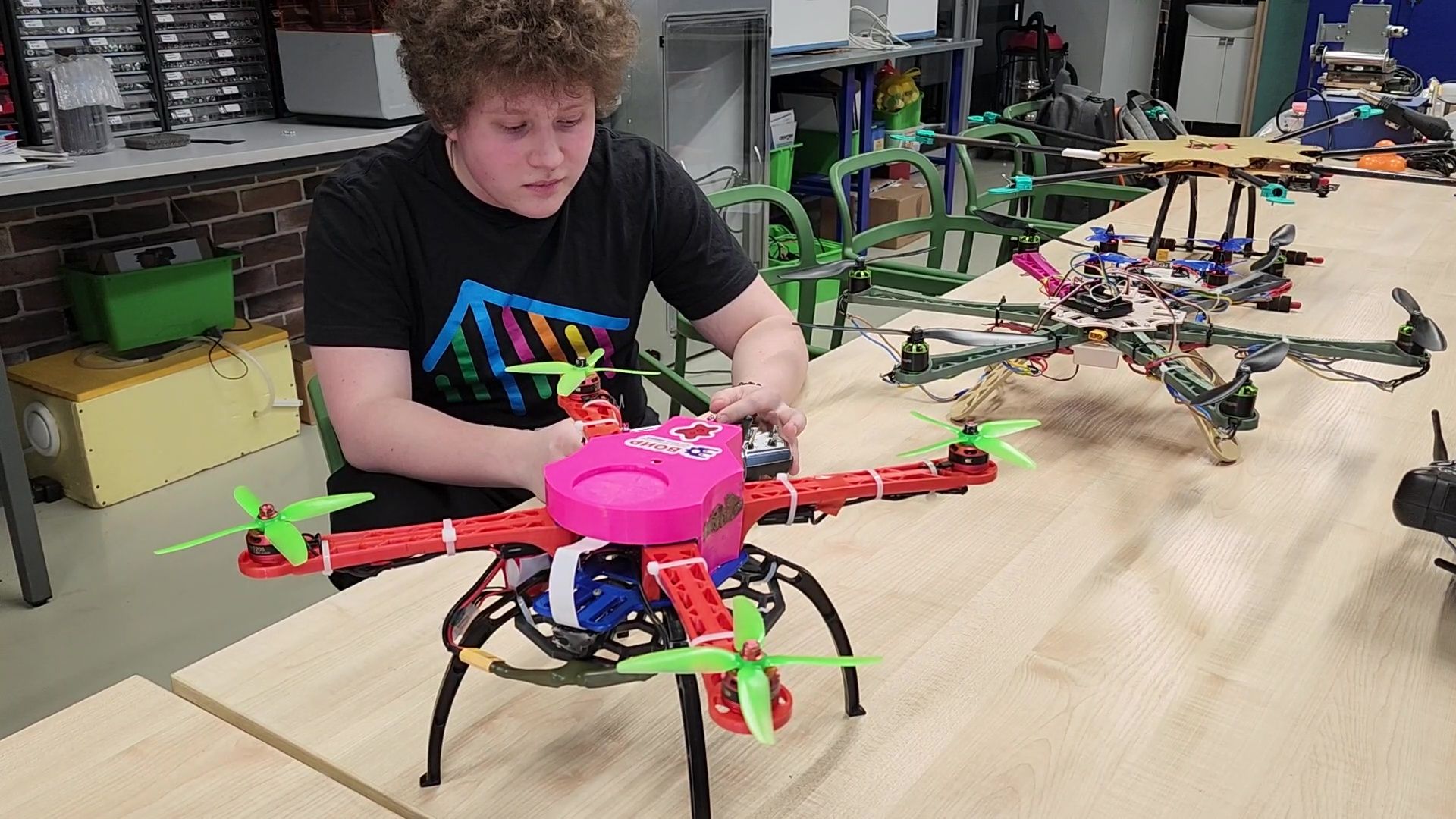 Реутов, изообретариум, дети, изобретения, образование, видео с коптера, поиск людей,