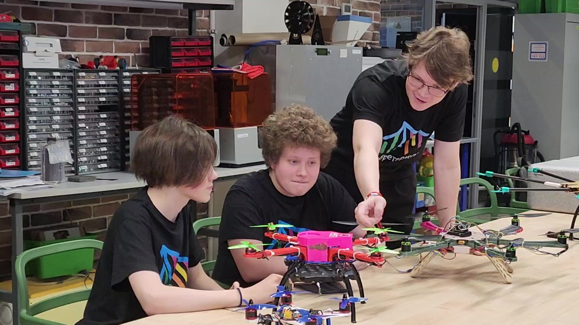 Реутов, изообретариум, дети, изобретения, образование, видео с коптера, поиск людей,