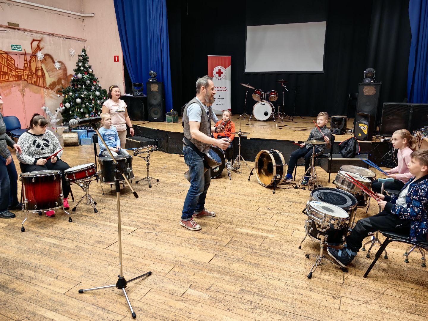 игра на барабанах, мастер-класс, дети с ОВЗ, музыка, ритмы,