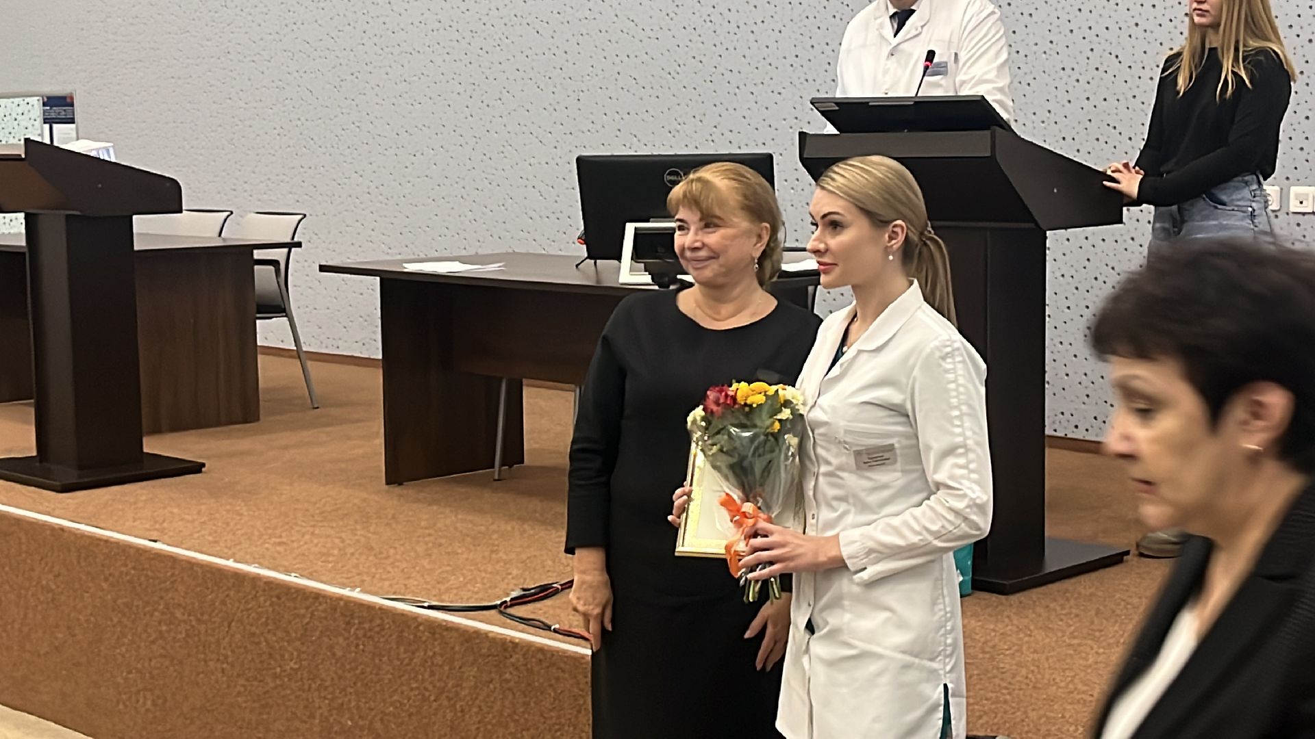 медицина, награждение, день борьбы с онкологическими заболеваниями, московский областной онкодиспансер, врачи московской области,