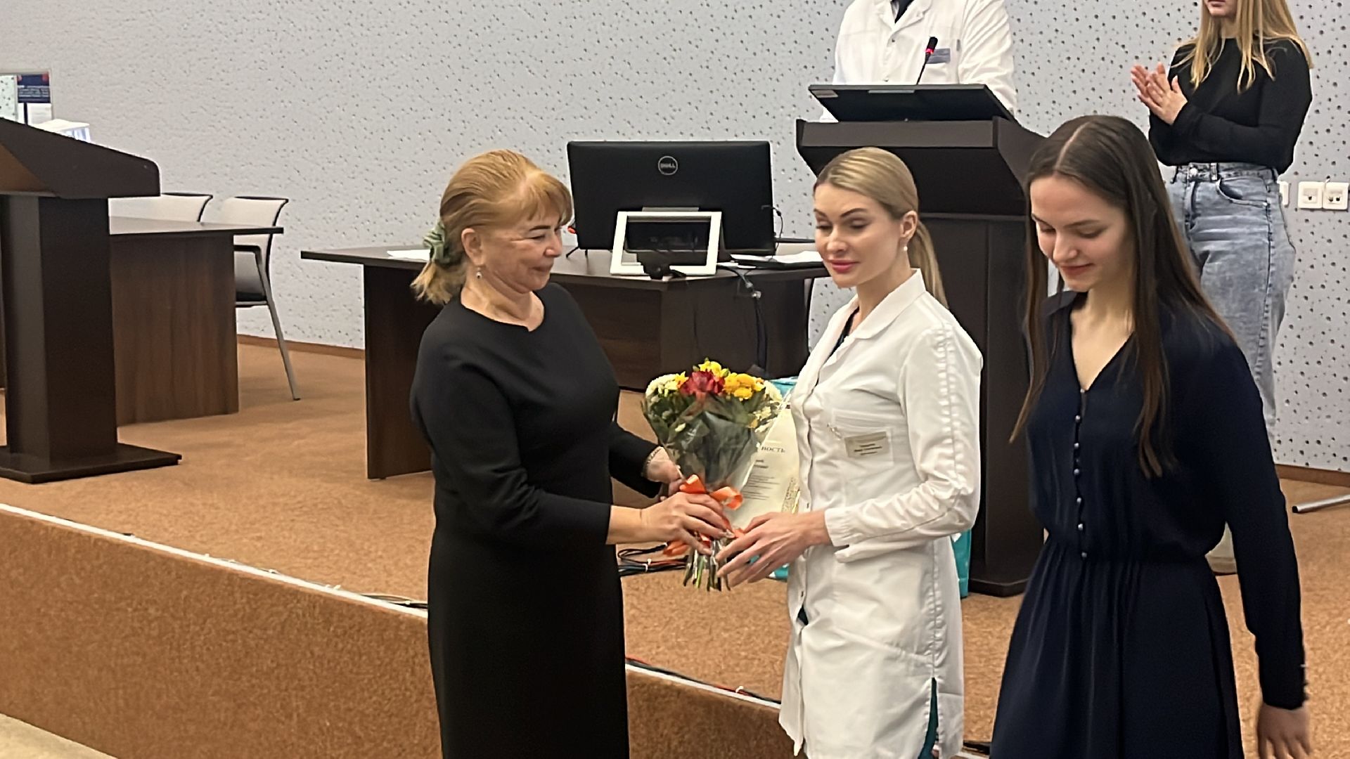 медицина, награждение, день борьбы с онкологическими заболеваниями, московский областной онкодиспансер, врачи московской области,