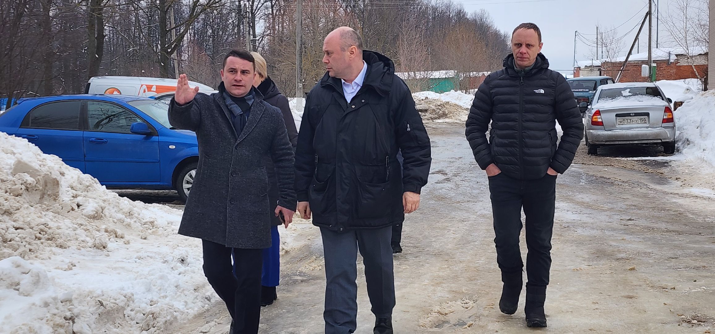 сосульки на крышах, село Вельяминово, Домодедово, уборка снега,