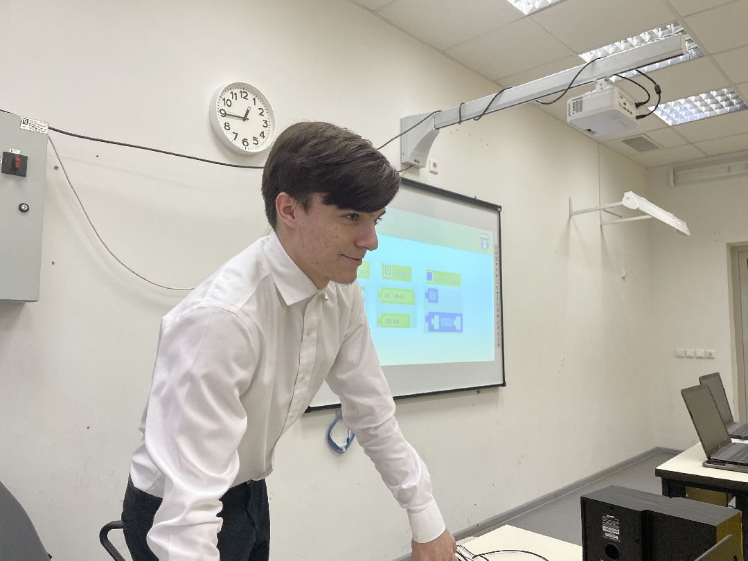 Техношкола, преподаватель