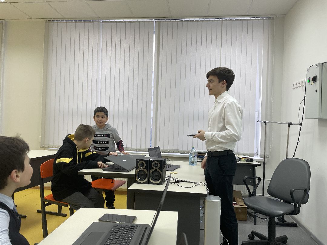 Техношкола, преподаватель