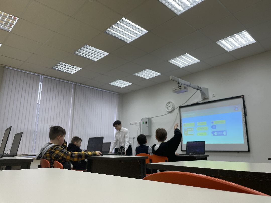 Техношкола, преподаватель