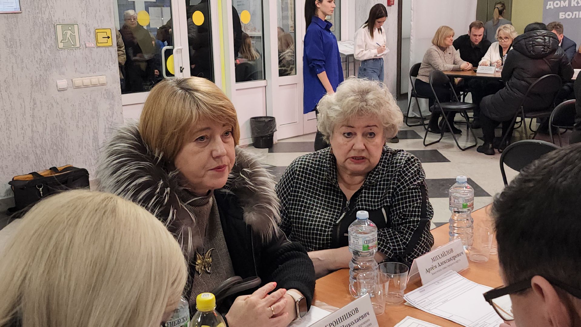 серпухов, поселок большевик, выездная администрация, жители, обращения граждан,