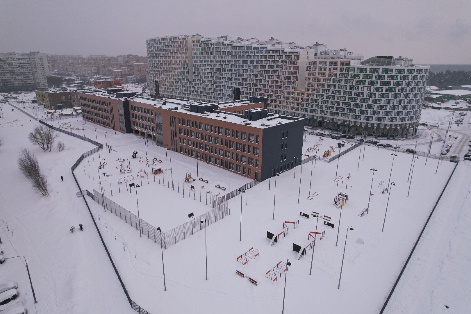видео с коптера, королёв, школа,