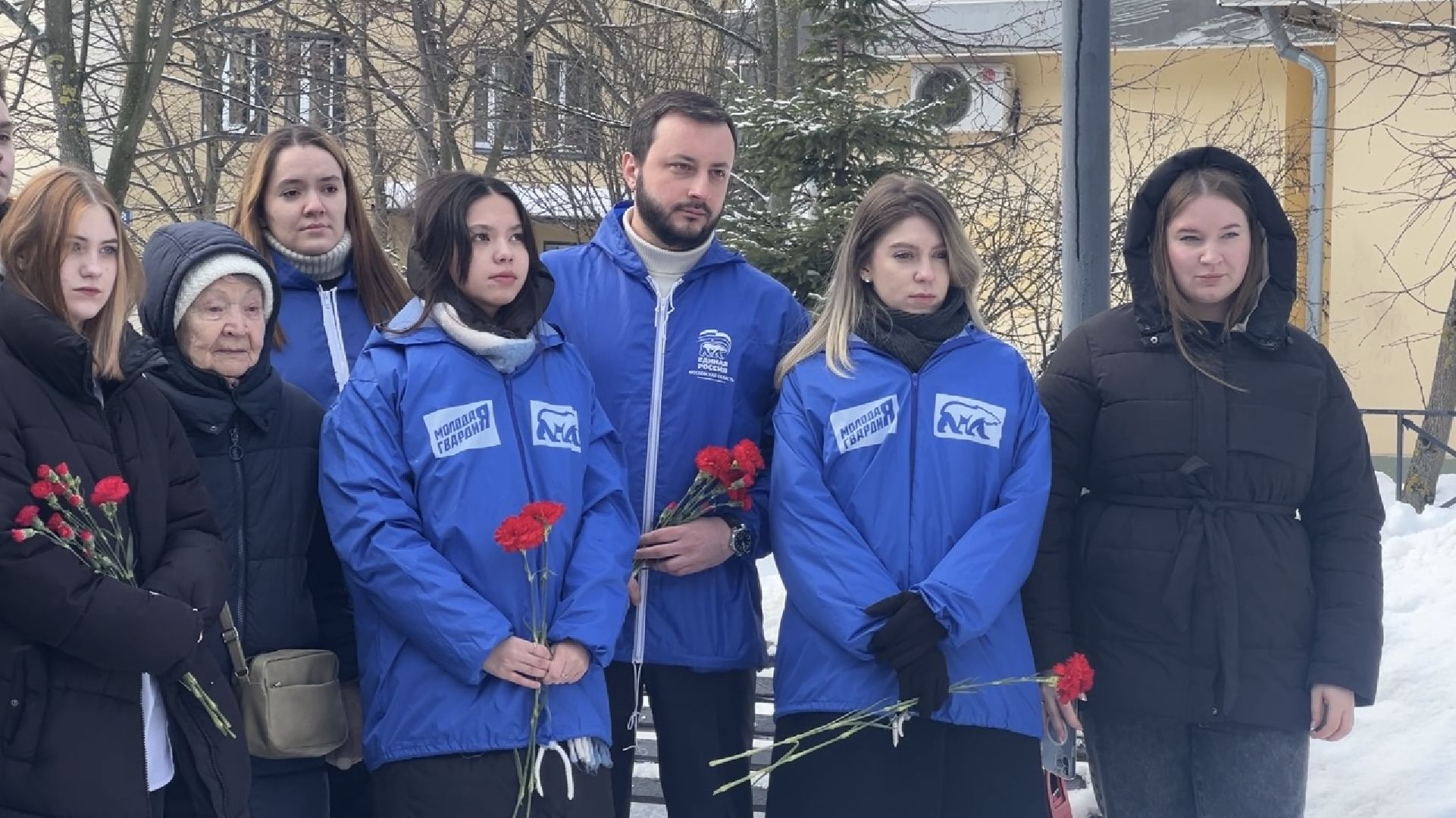 химки, памятник, возложение цветов, сталинградская битва, акция памяти, общество,