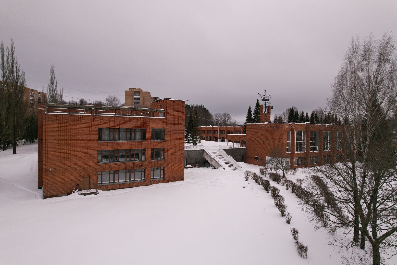 пущино, гимназия, видео с коптера,