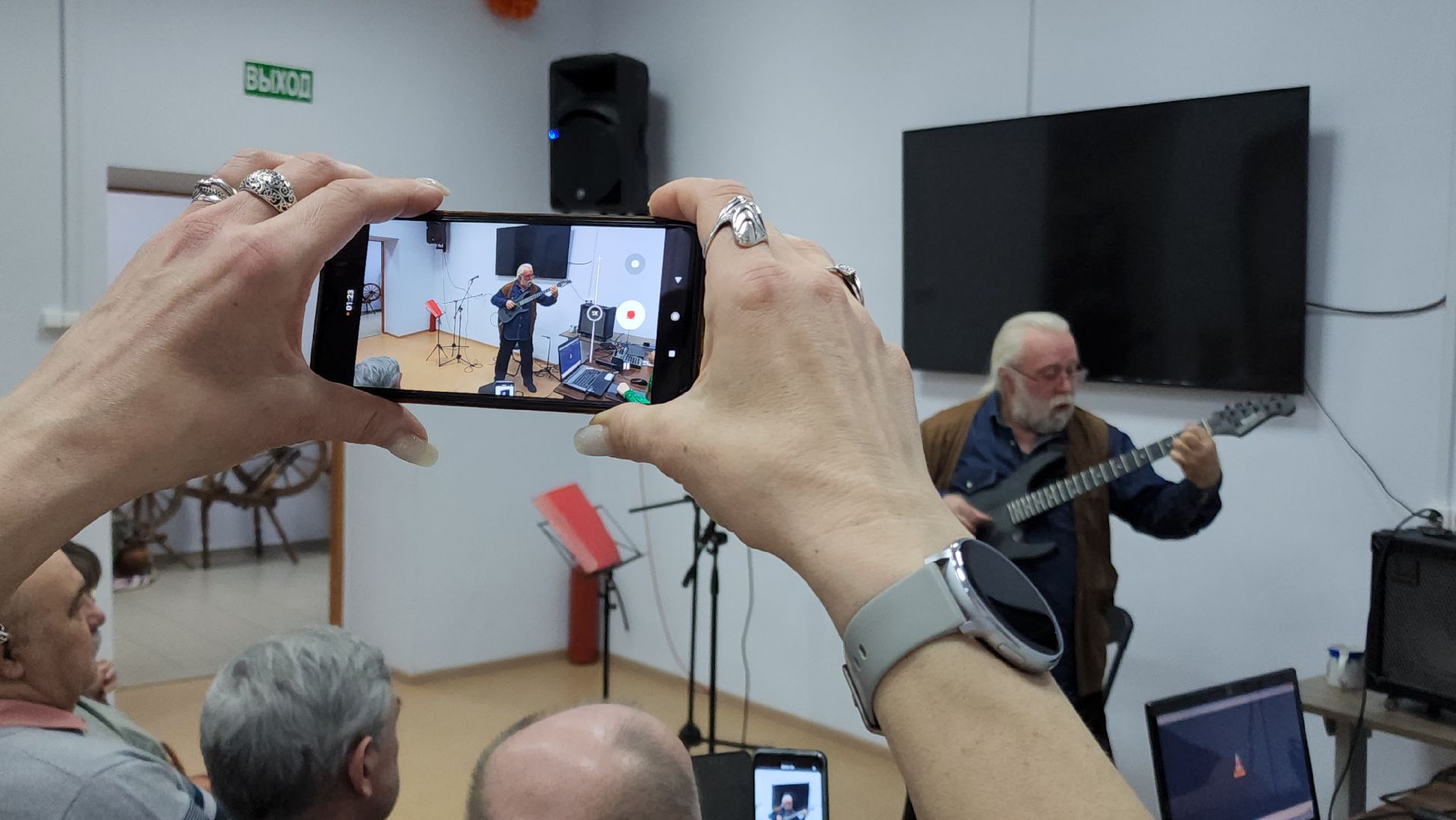 Волоколамск, живая музыка, песняры,