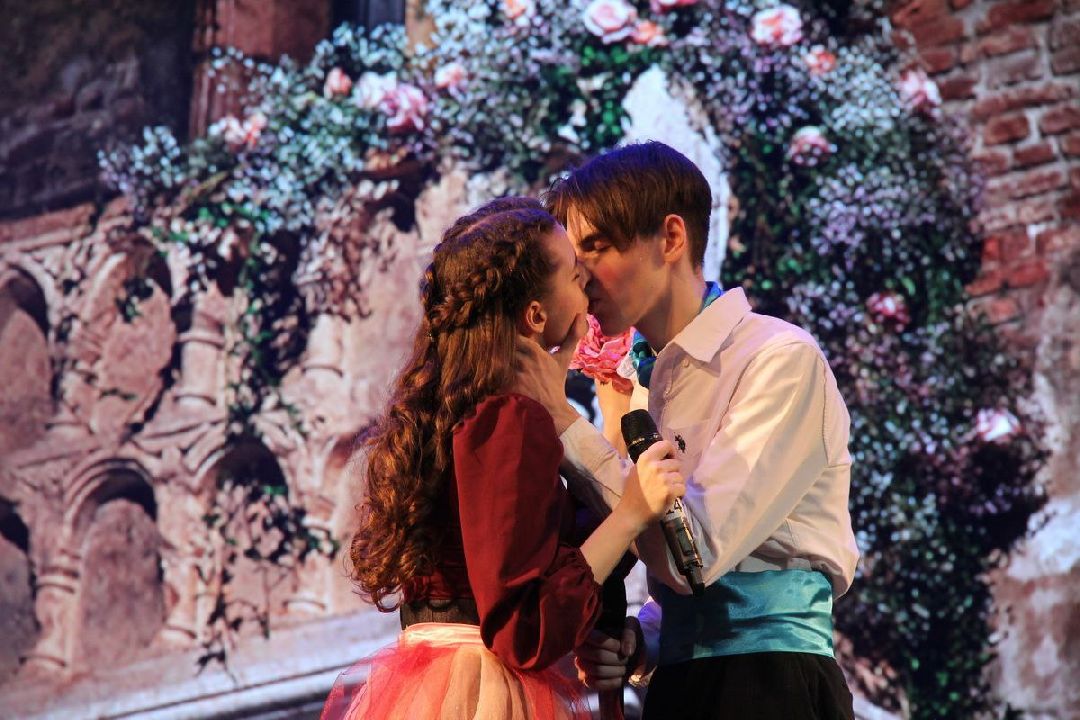 Власиха, шекспир, школьныйтеатр, мюзикл, музыкальныйспектакль, ромеоиджульетта, премьера, школапопова, труппа, закулисами